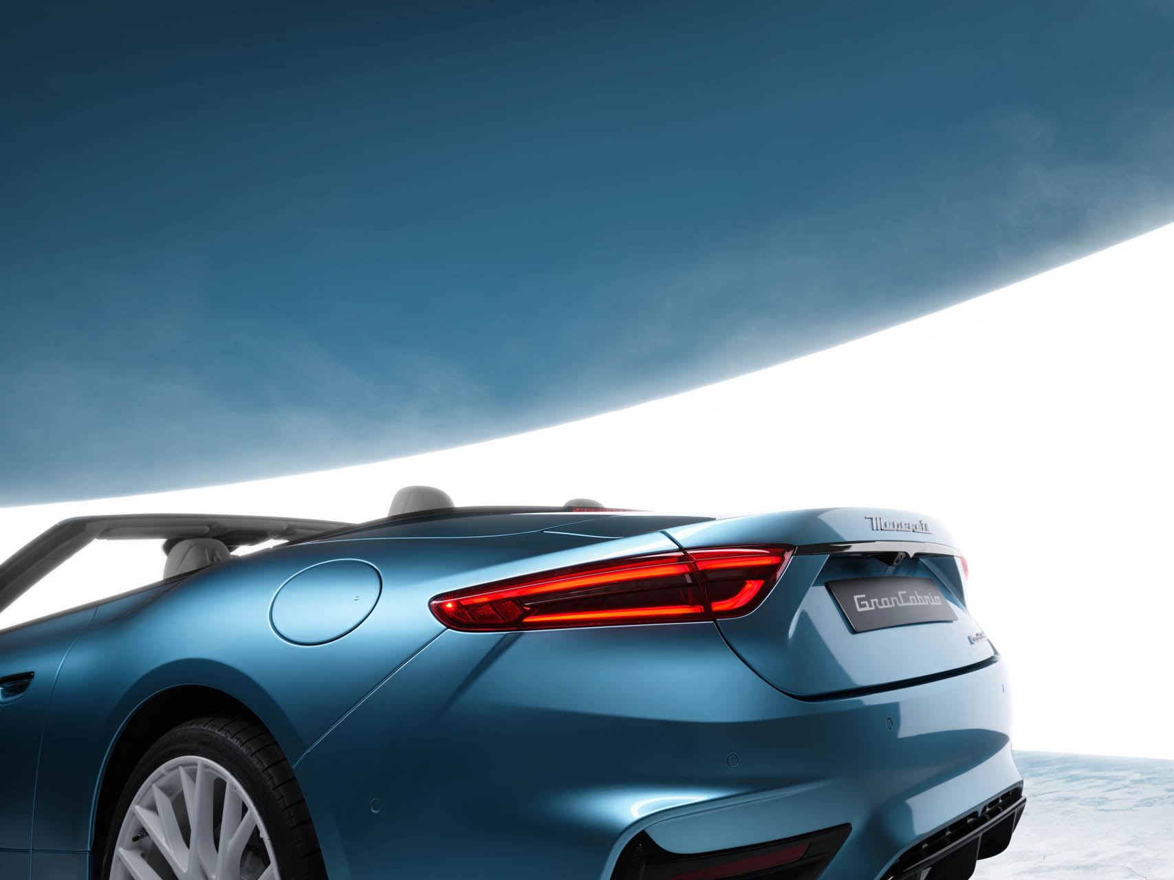 Original-25879-05-maserati-grancabrio-trofeo-one-of-one-the-ice