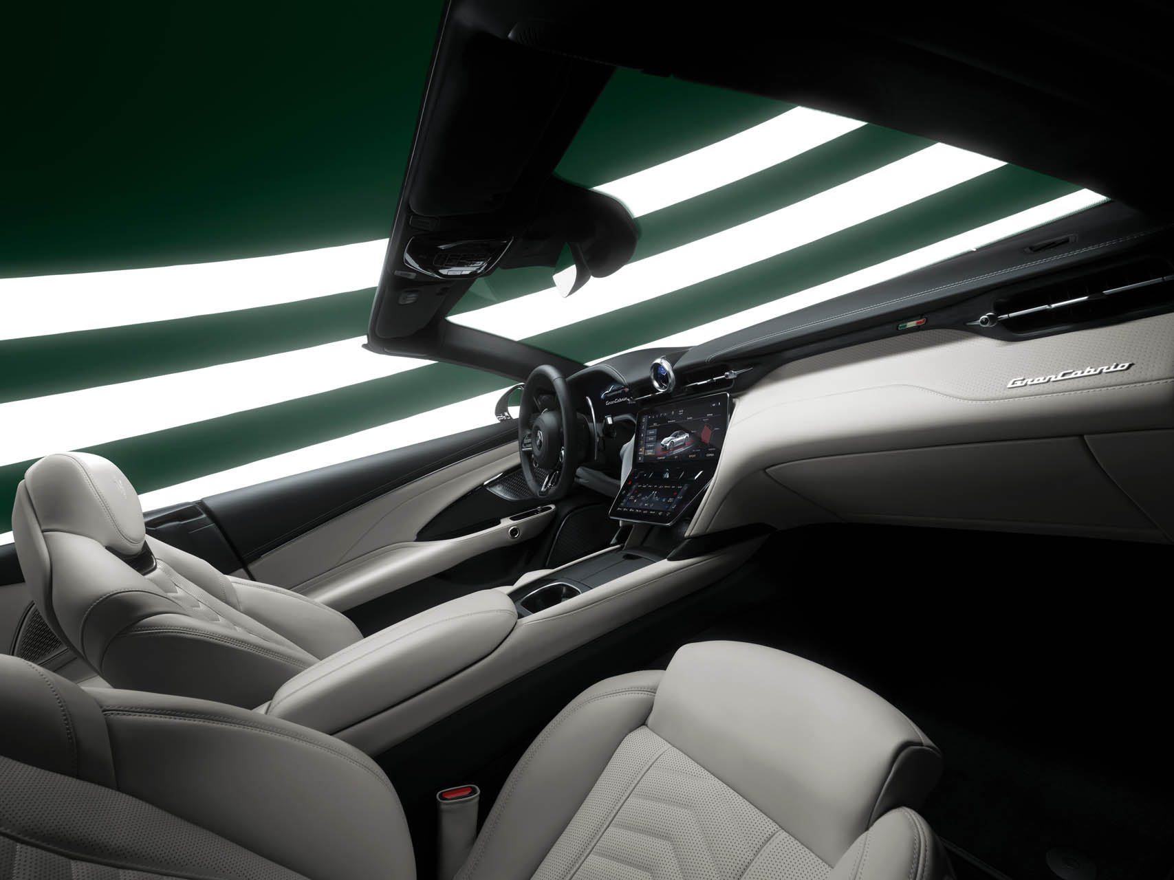 Original-25887-07-maserati-grancabrio-490-cv