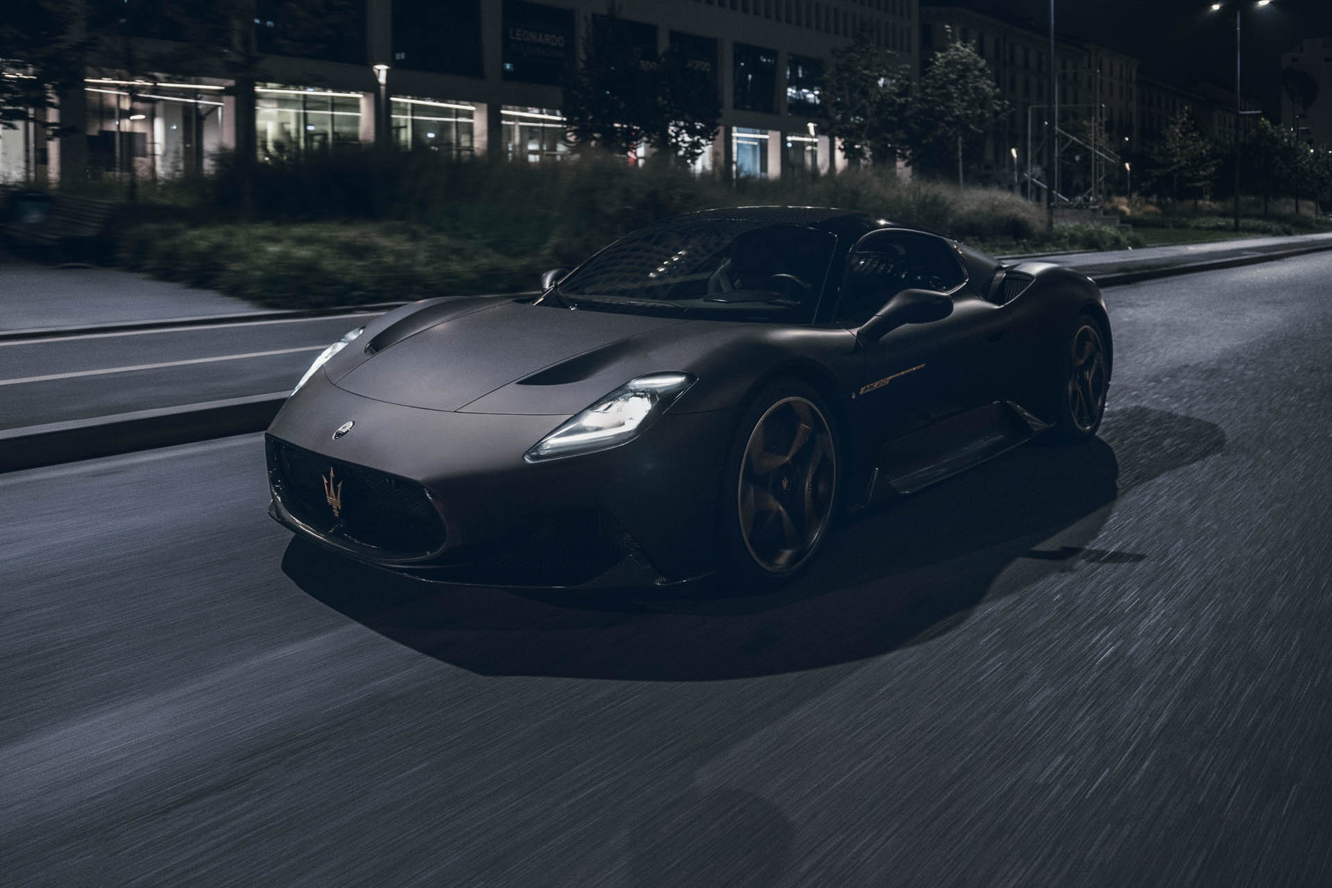 Maserati MC20 Notte 01