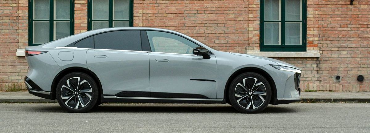Mazda 6e Takumi plus nyito