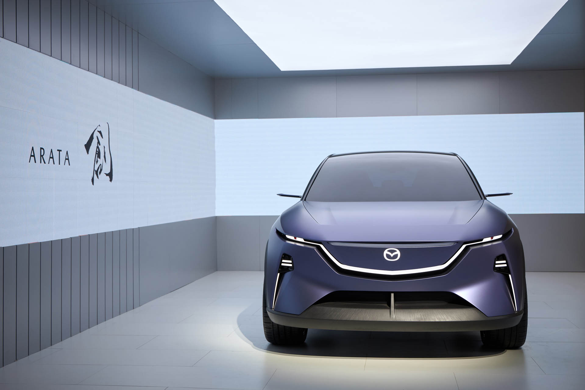 Mazda Arata 01