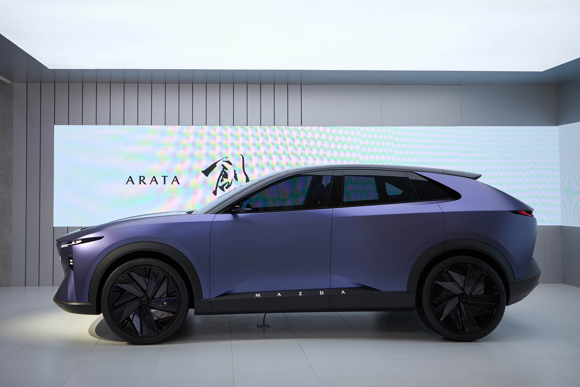 Mazda Arata 02