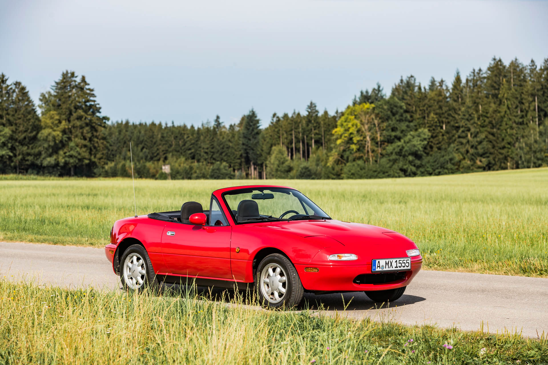 Mazda-MX-5-NA 1991 Action-20 highres