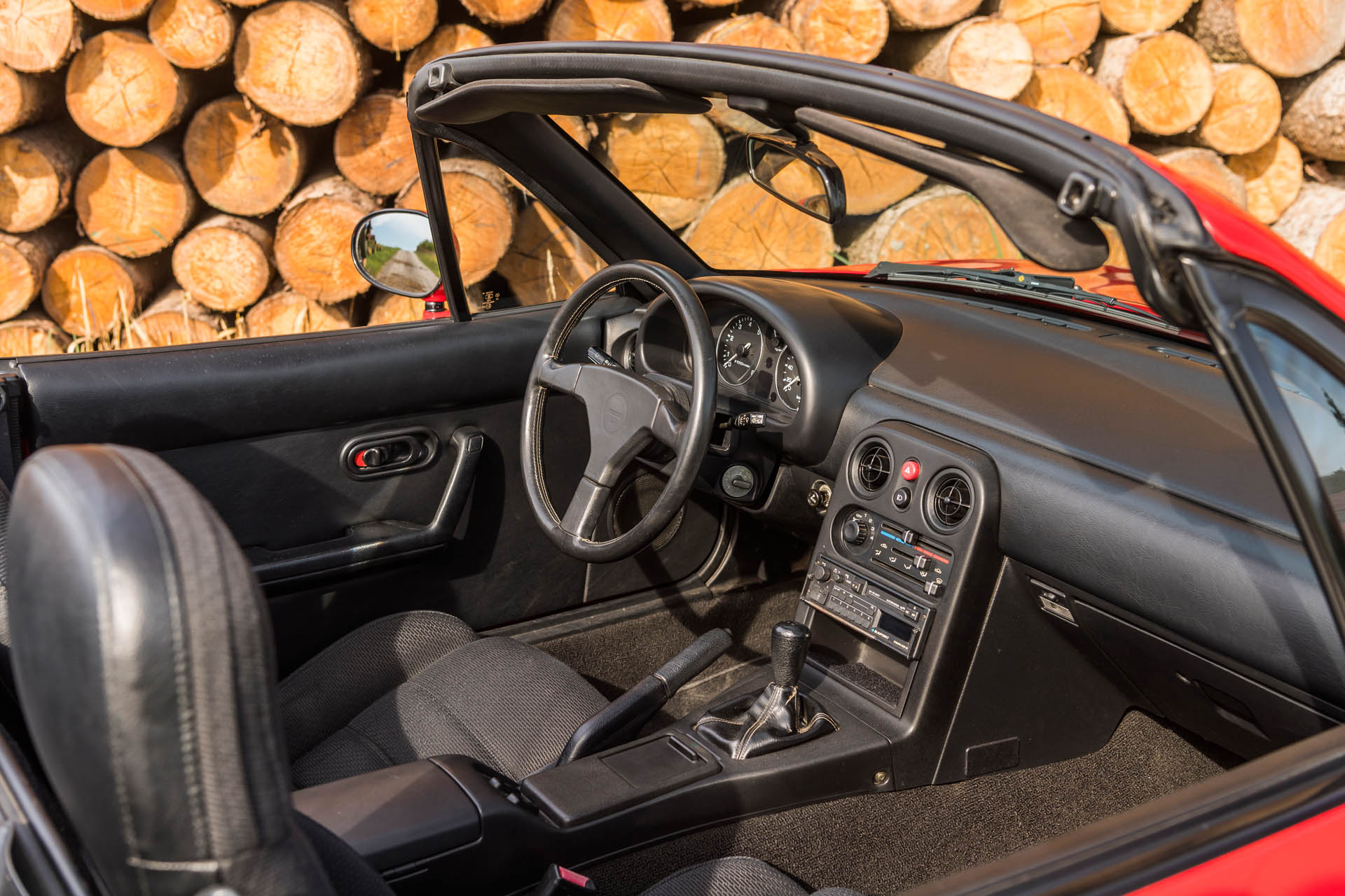 Mazda-MX-5-NA 1991 Interior-1 highres