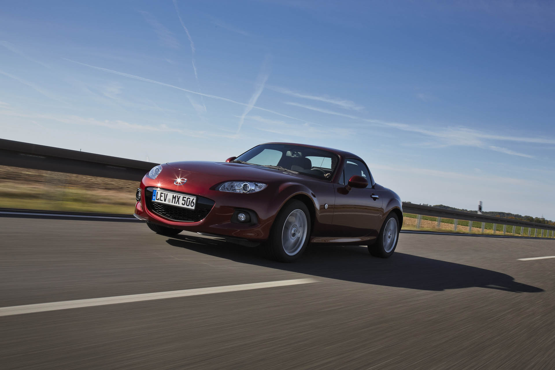 Mazda MX-5 RCoupe Facelift 2012 action 26 highres