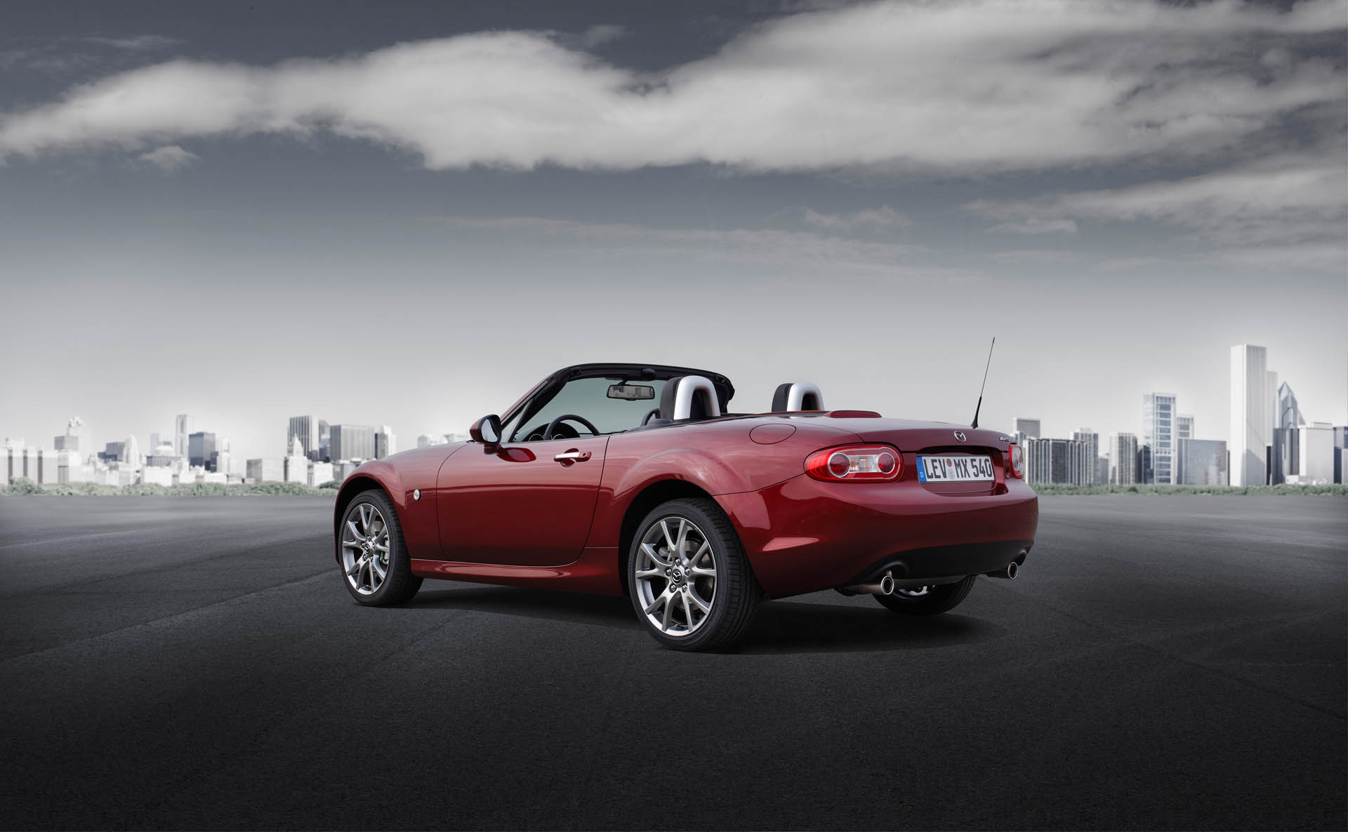 Mazda MX-5 Spring Edition 2013 image 03 highres