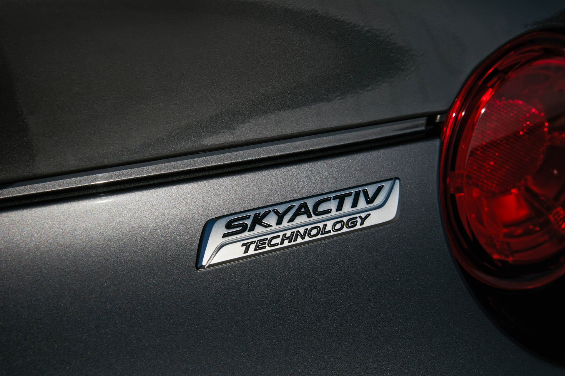 2017 MX5 RF Details 6 highres