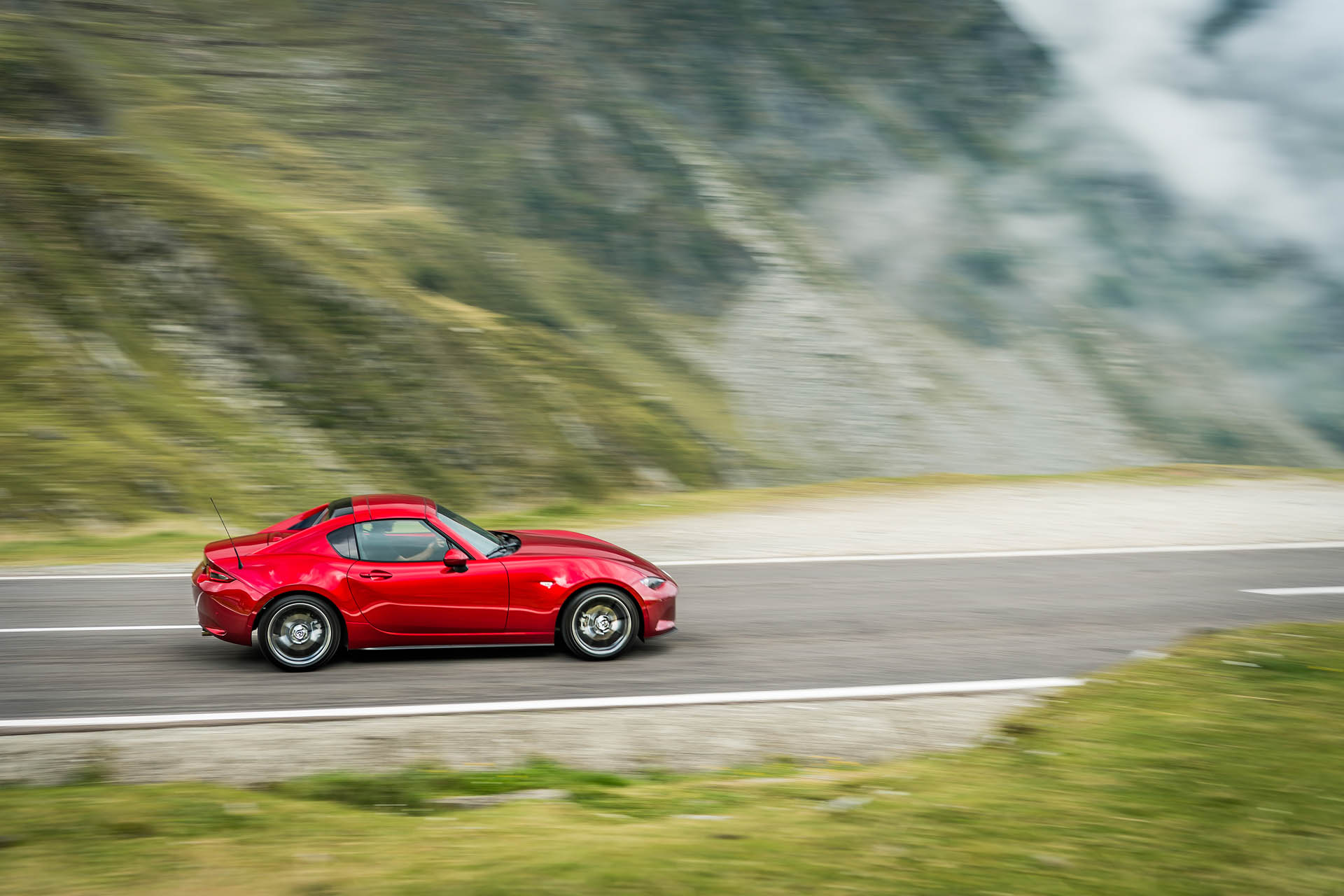 2019MX-5 RF SoulRedCrystal-33 highres
