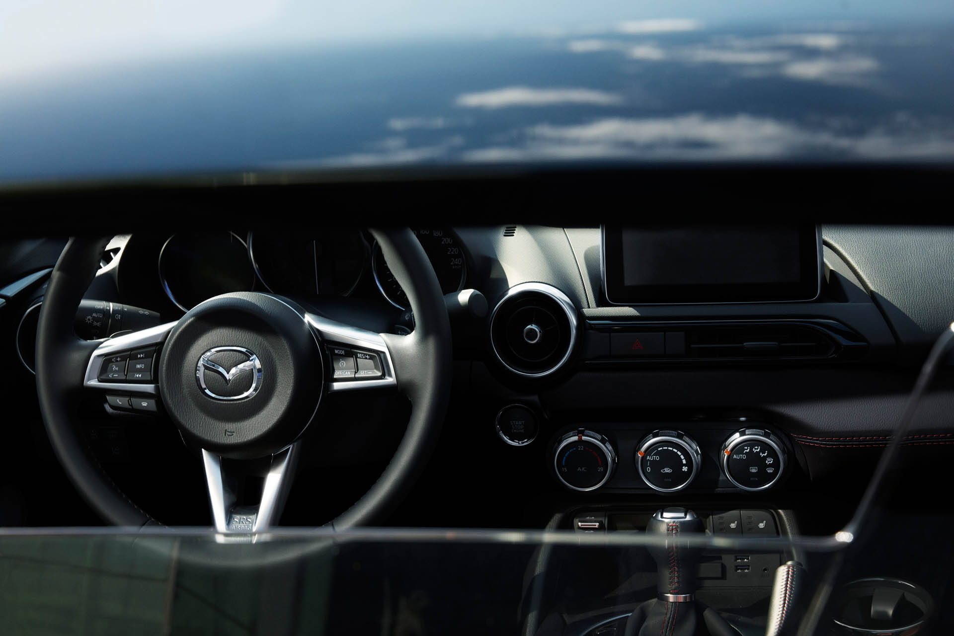MX-5-RF Interior 01 2016 highres