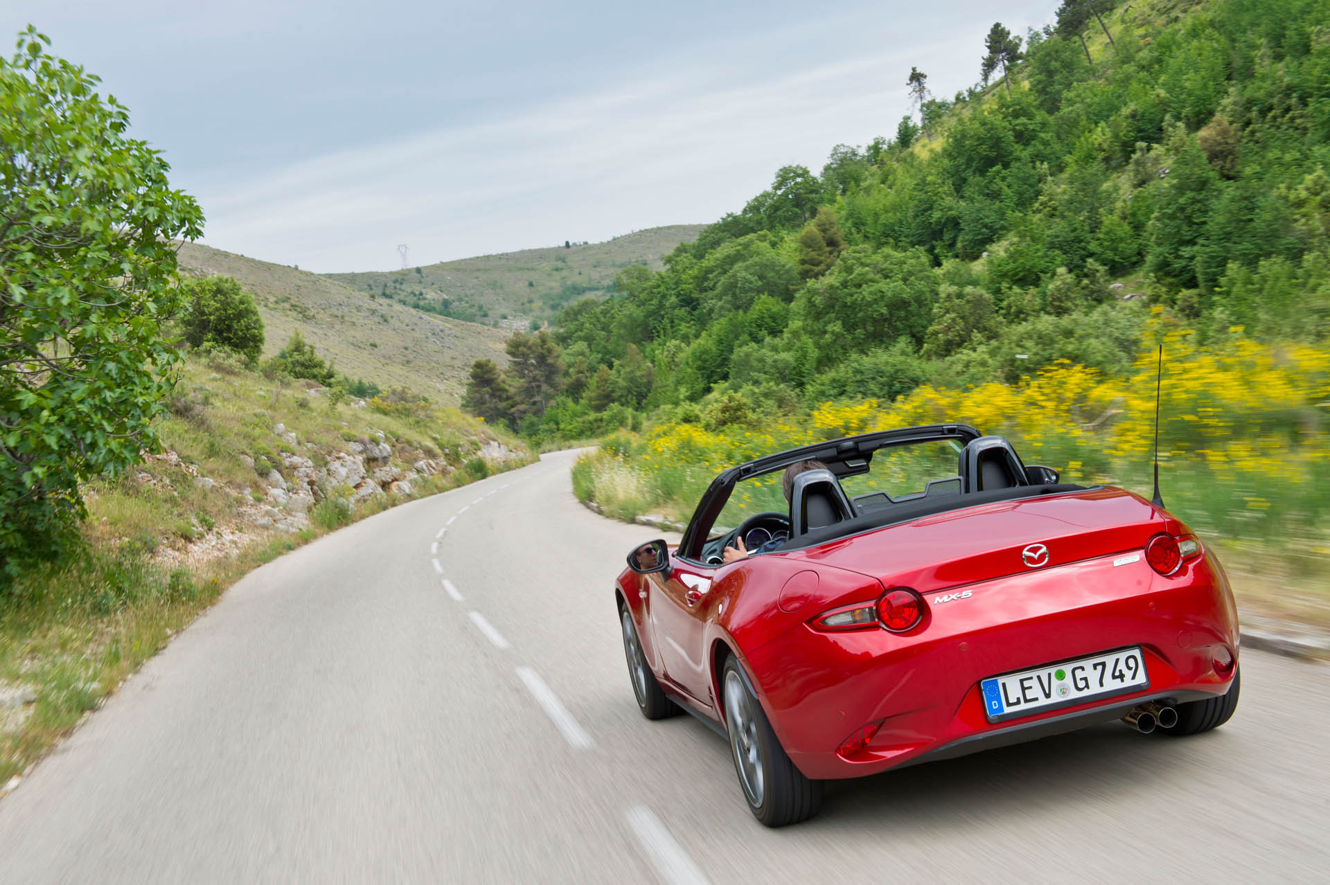 MX5 2015 SNEAK PEEK ACTION 10 highres