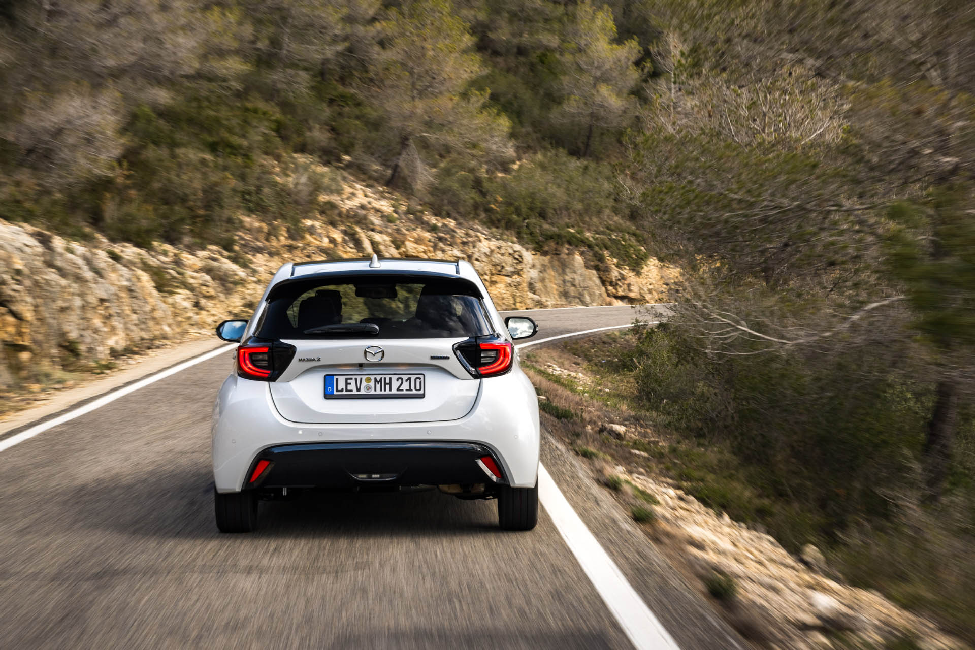 2024 mazda2 hybrid 07