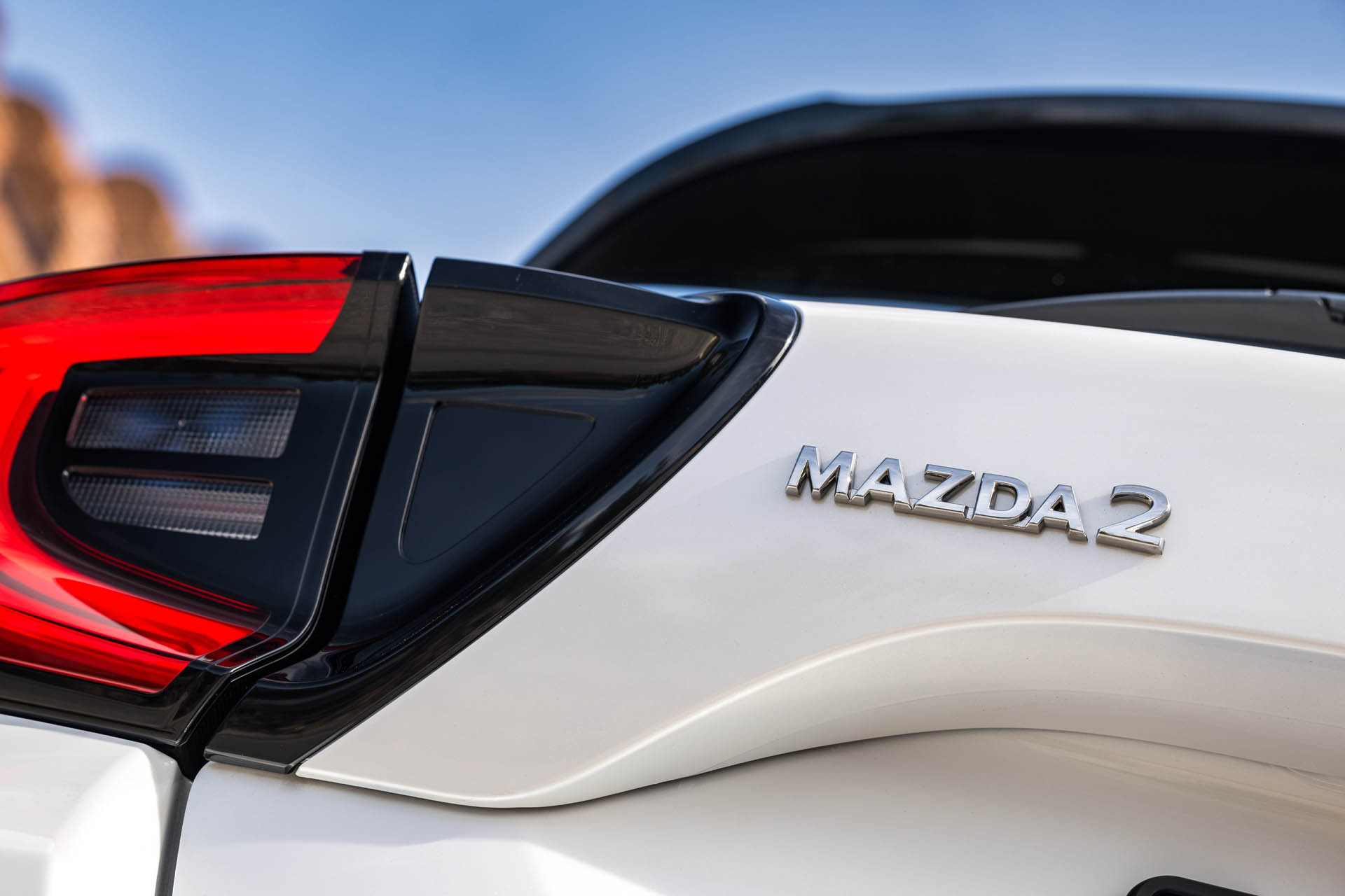 2024 mazda2 hybrid 18