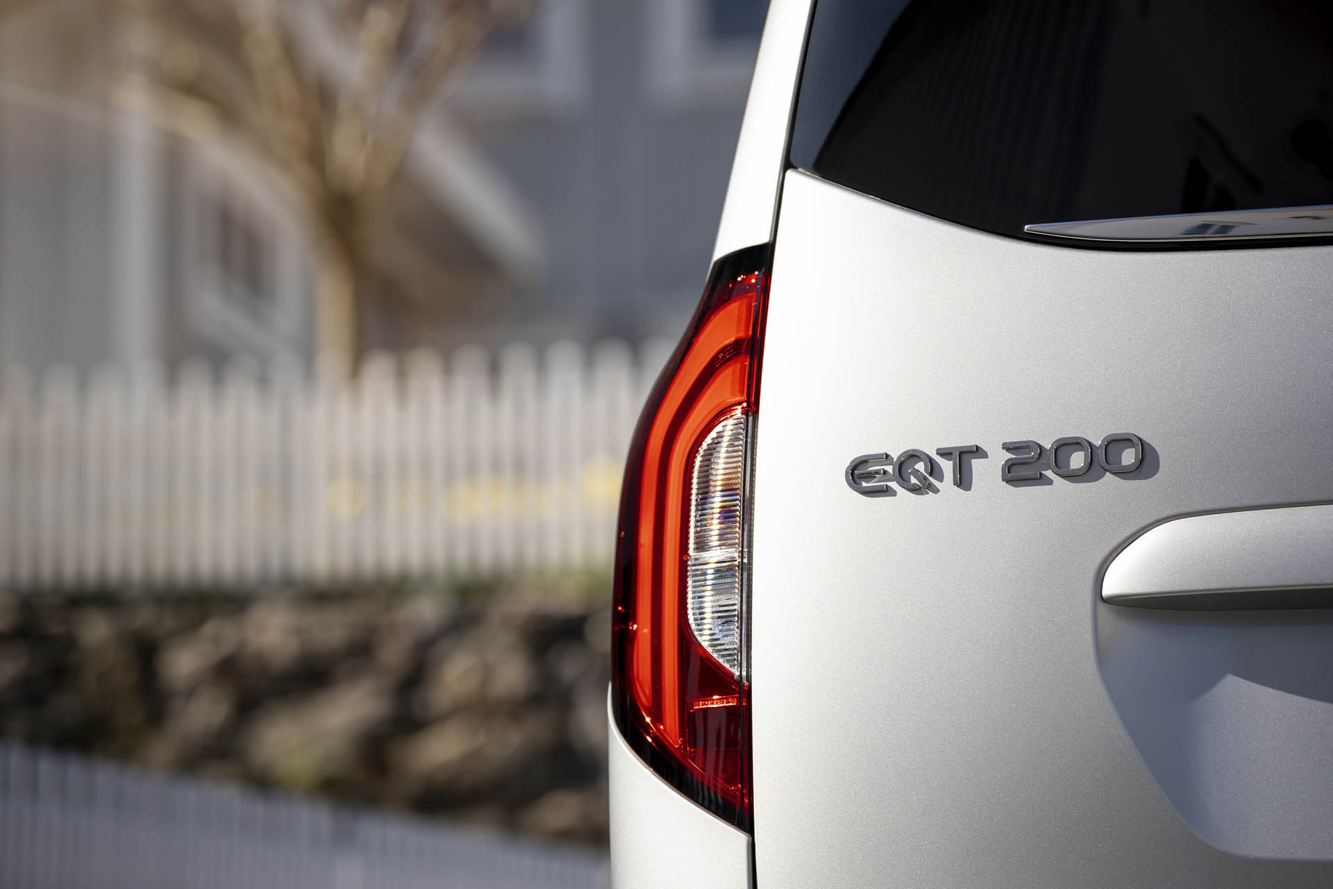 Mercedes-Benz EQT 26