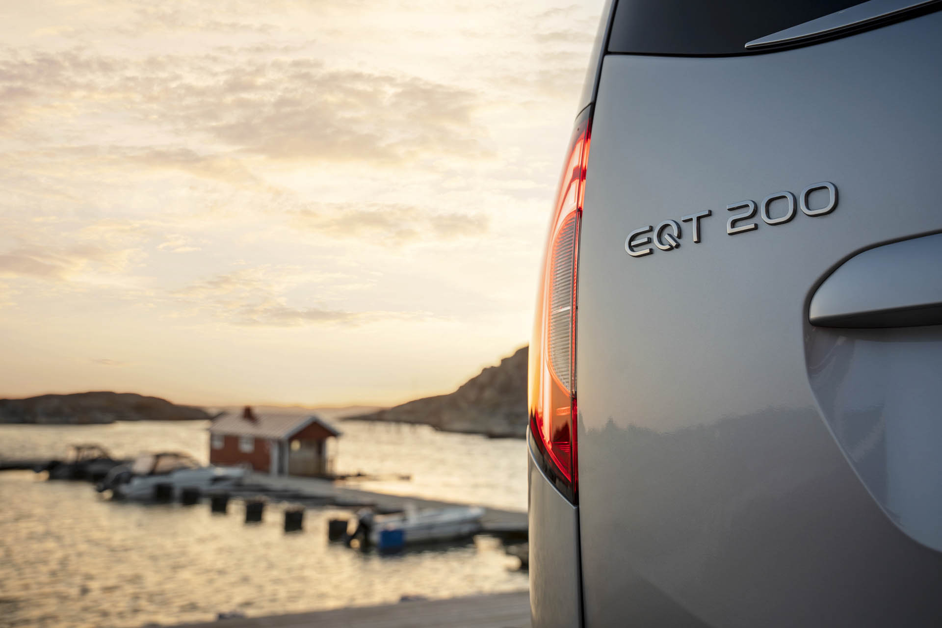 Mercedes-Benz EQT 53
