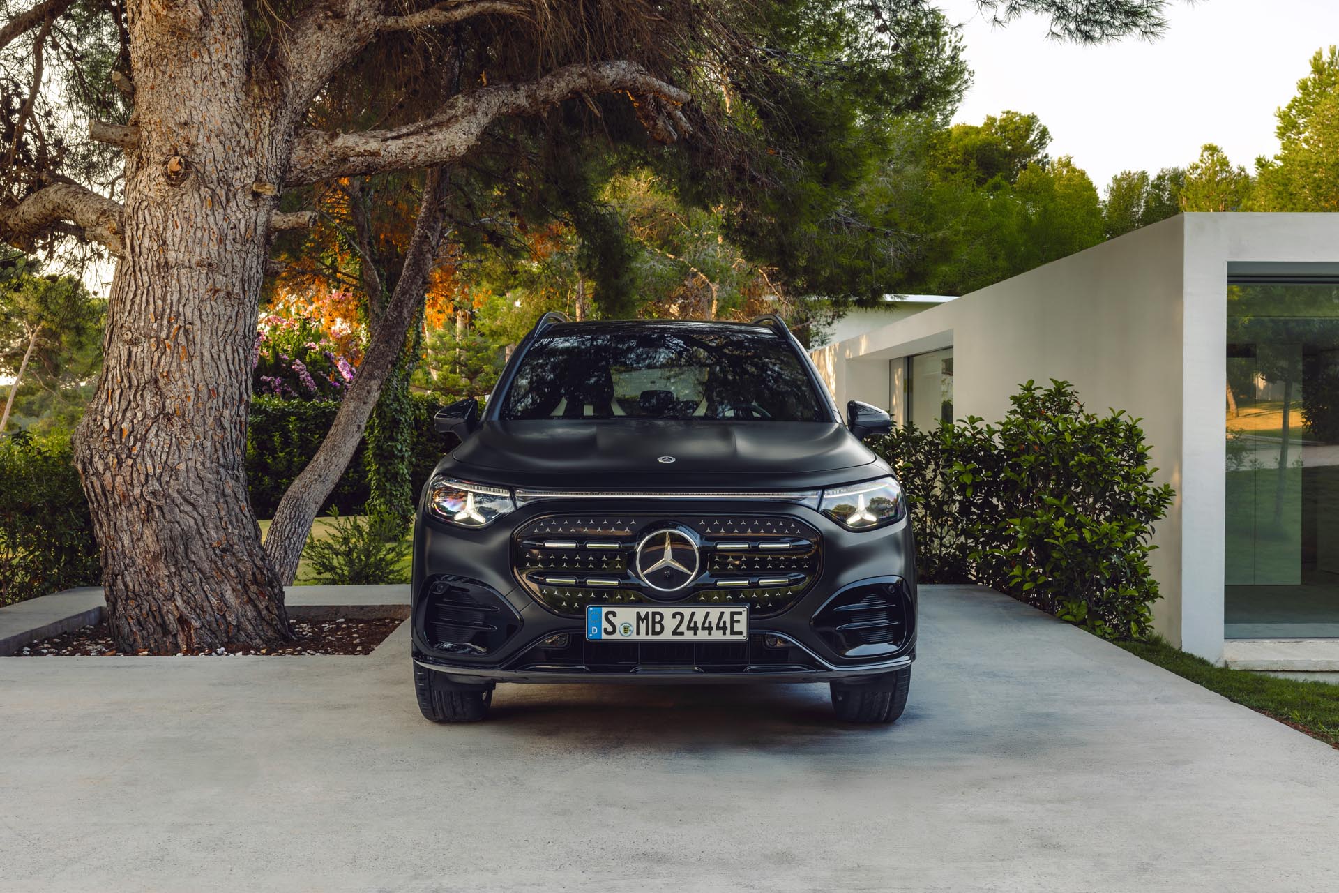 MercedesGLB9