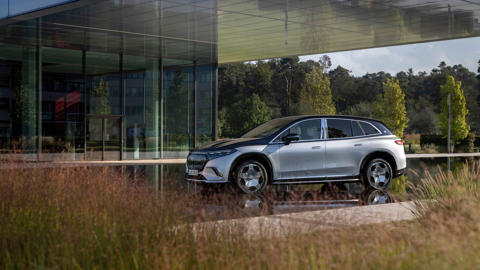 Mercedes-Maybach EQS SUV 13