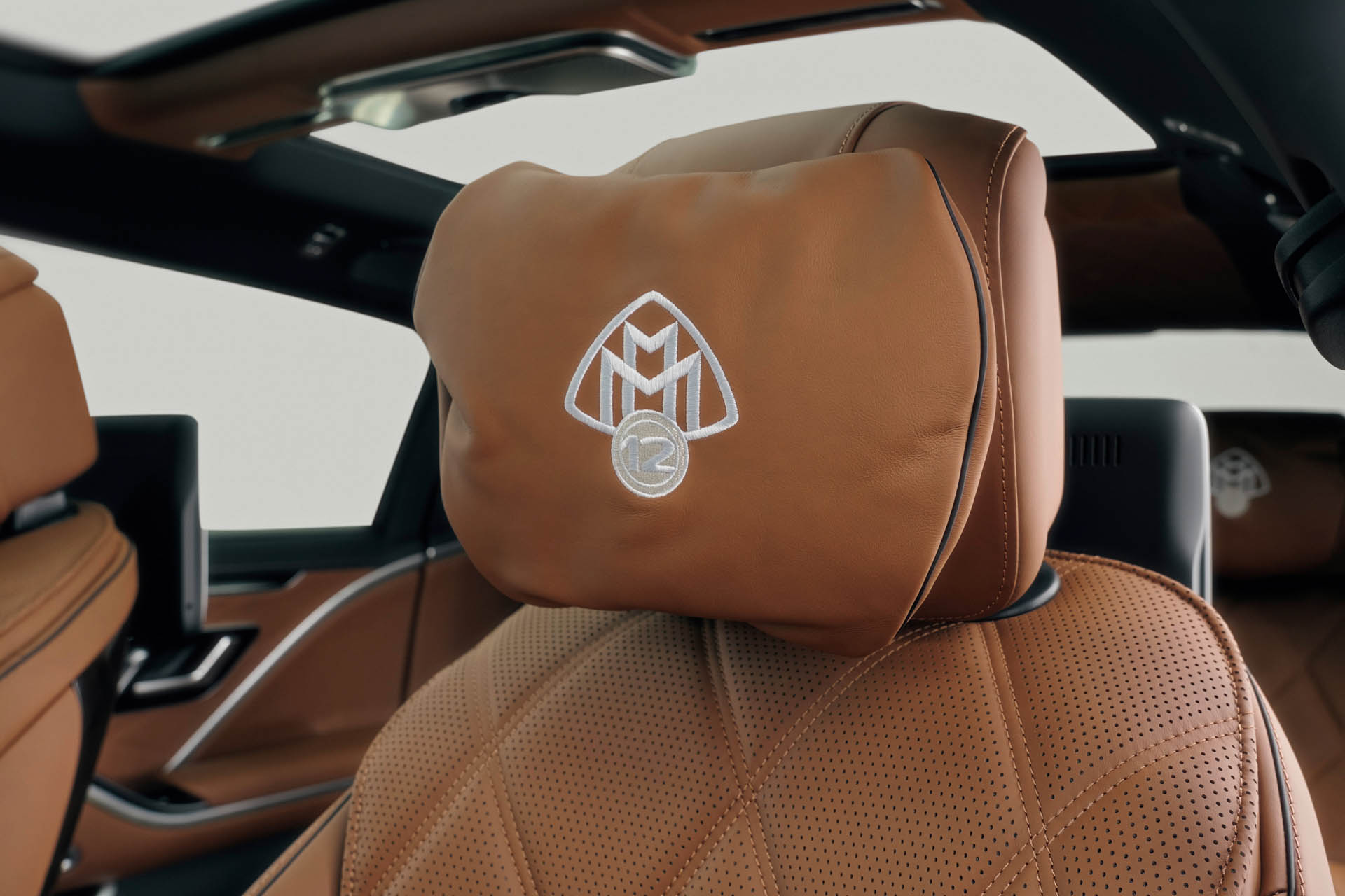 Mercedes-Maybach V12 Edition 13