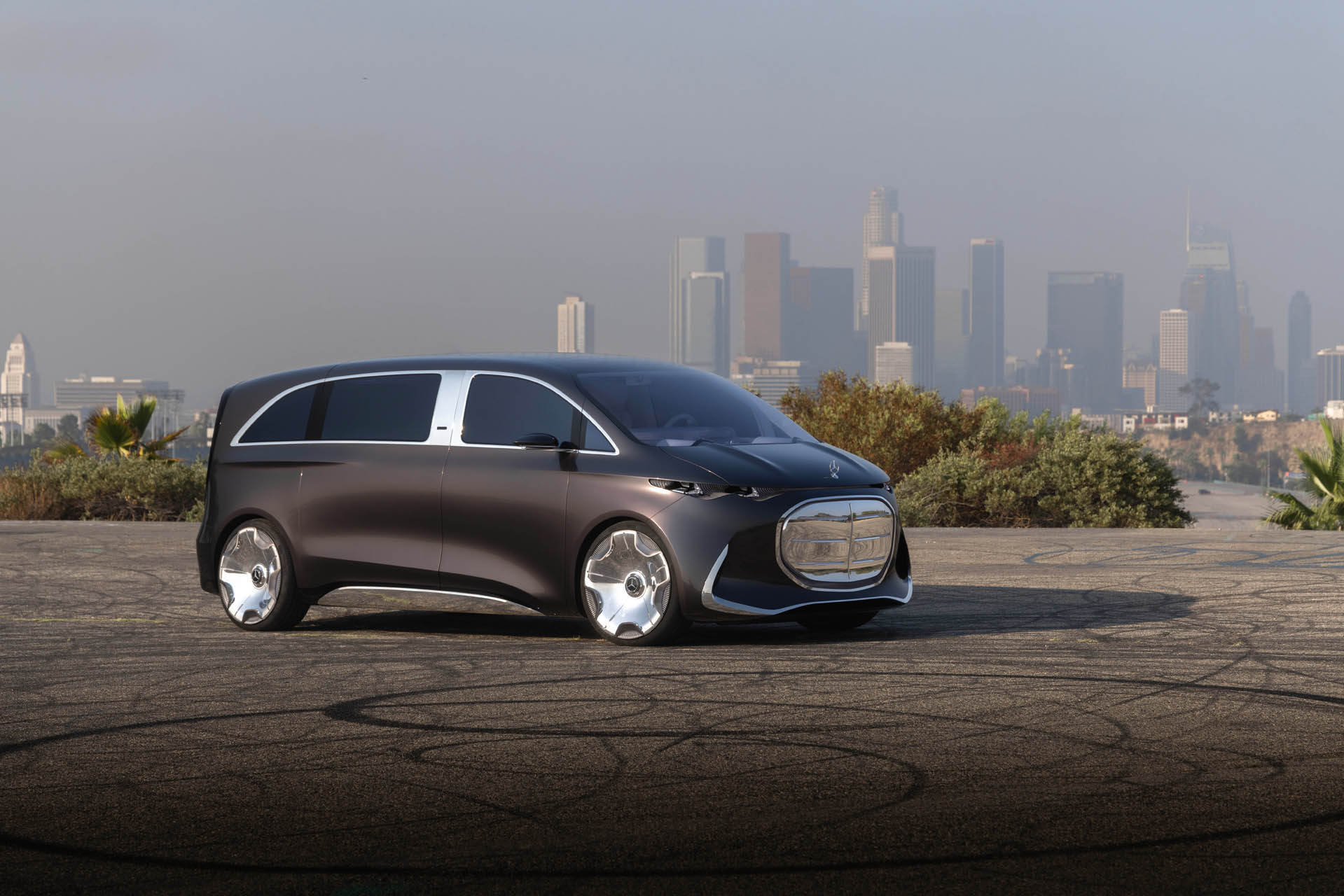 Mercedes Vision V in California 30
