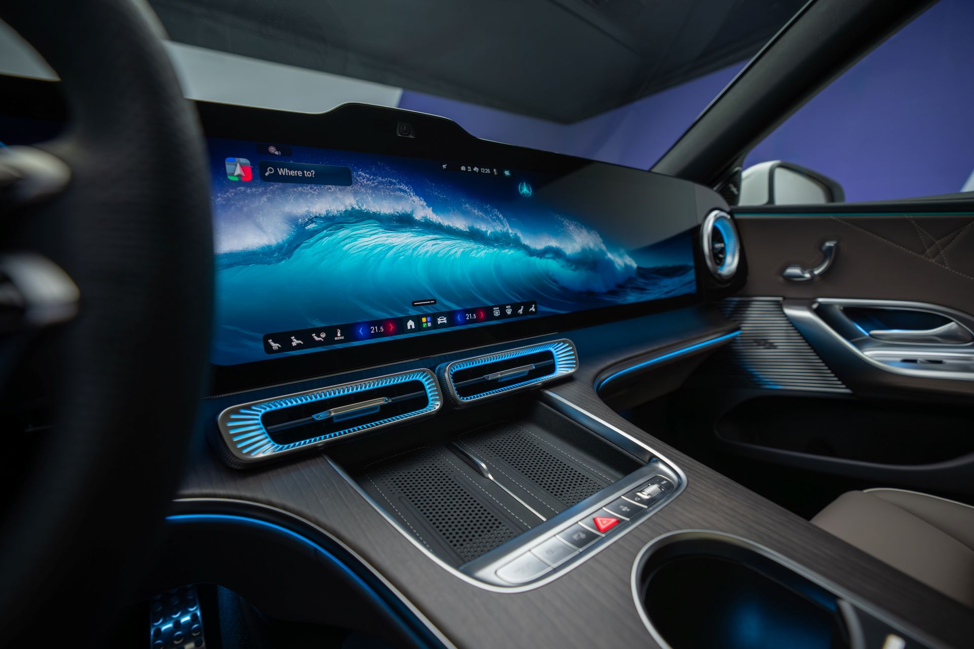 Mercedes-Benz electric C-Class 2026 32