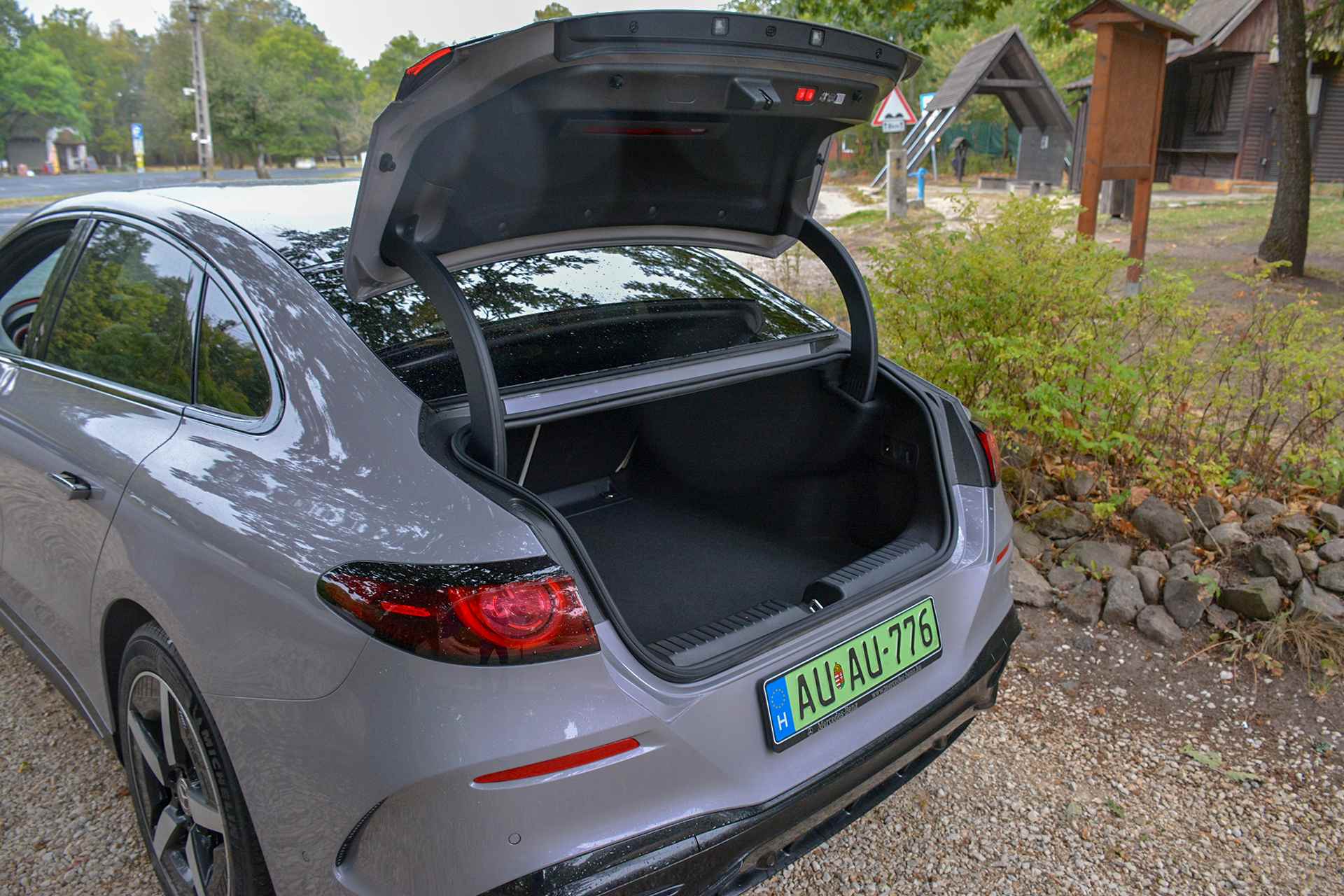 mercedes c-osztaly elektromos 2026 06