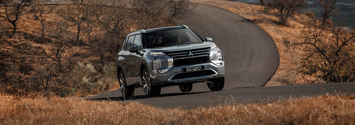 Mitsubishi Outlander PHEV 2025 nyito