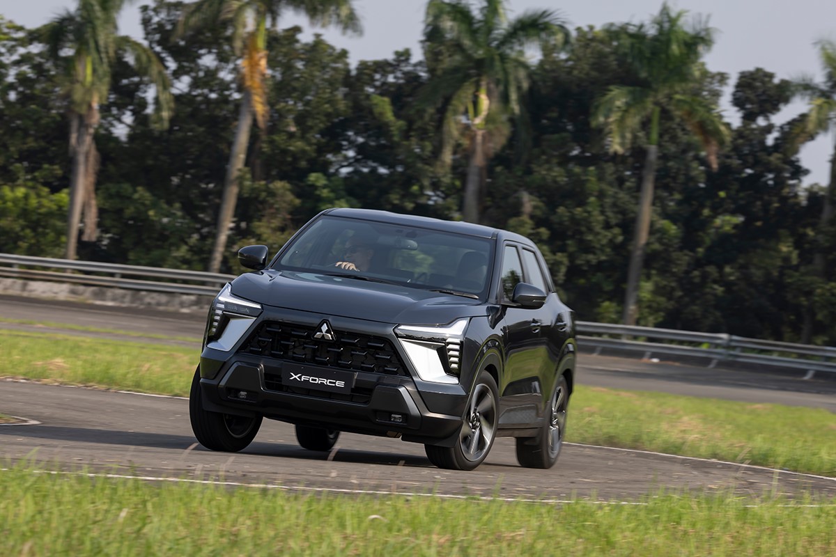 Mitsubishi Xforce 04