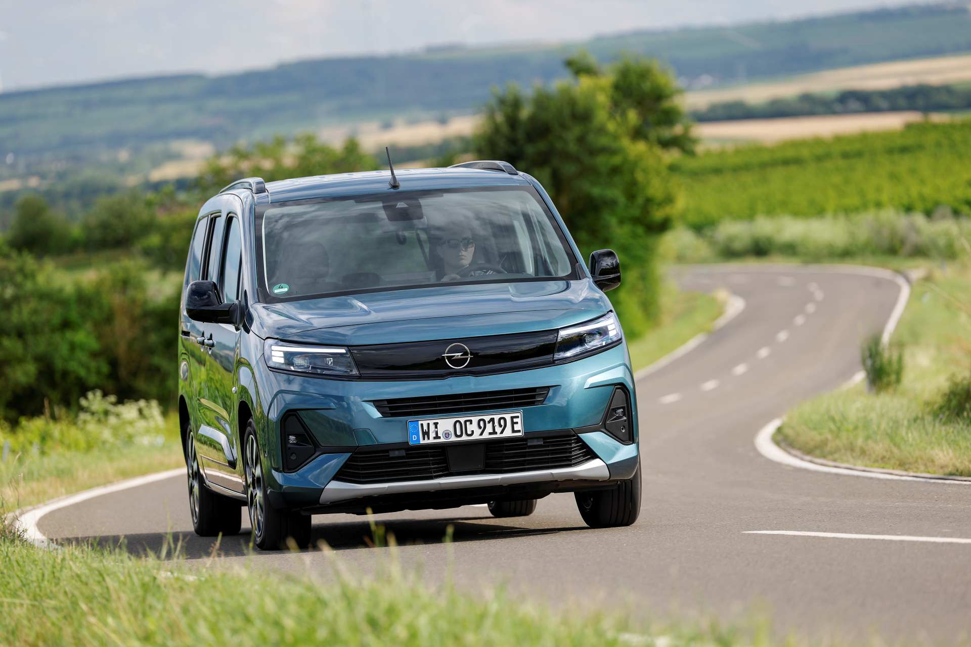opel-combo-electric 03