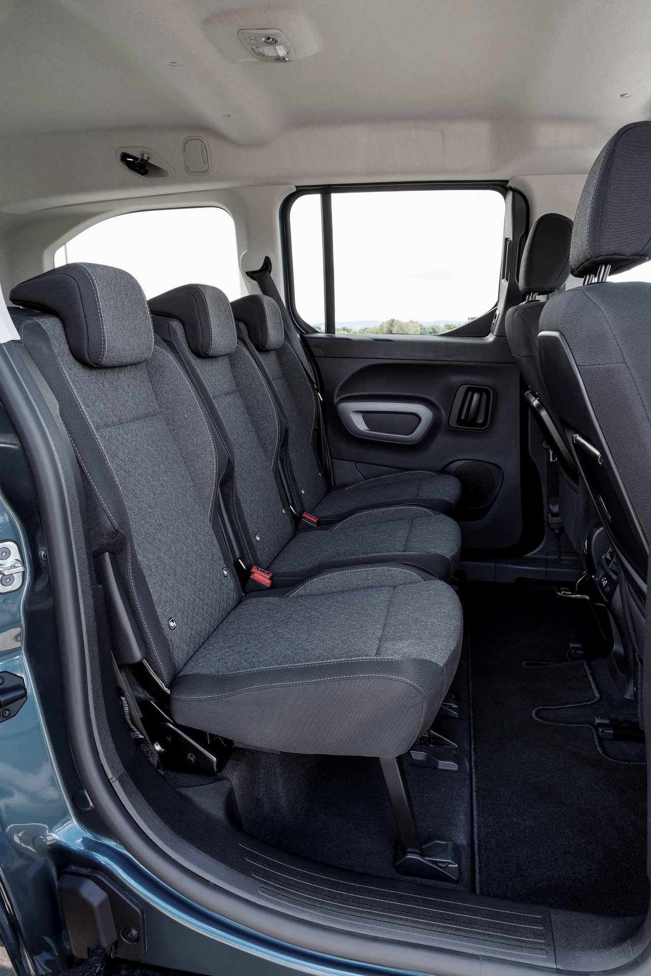 opel-combo-electric 11