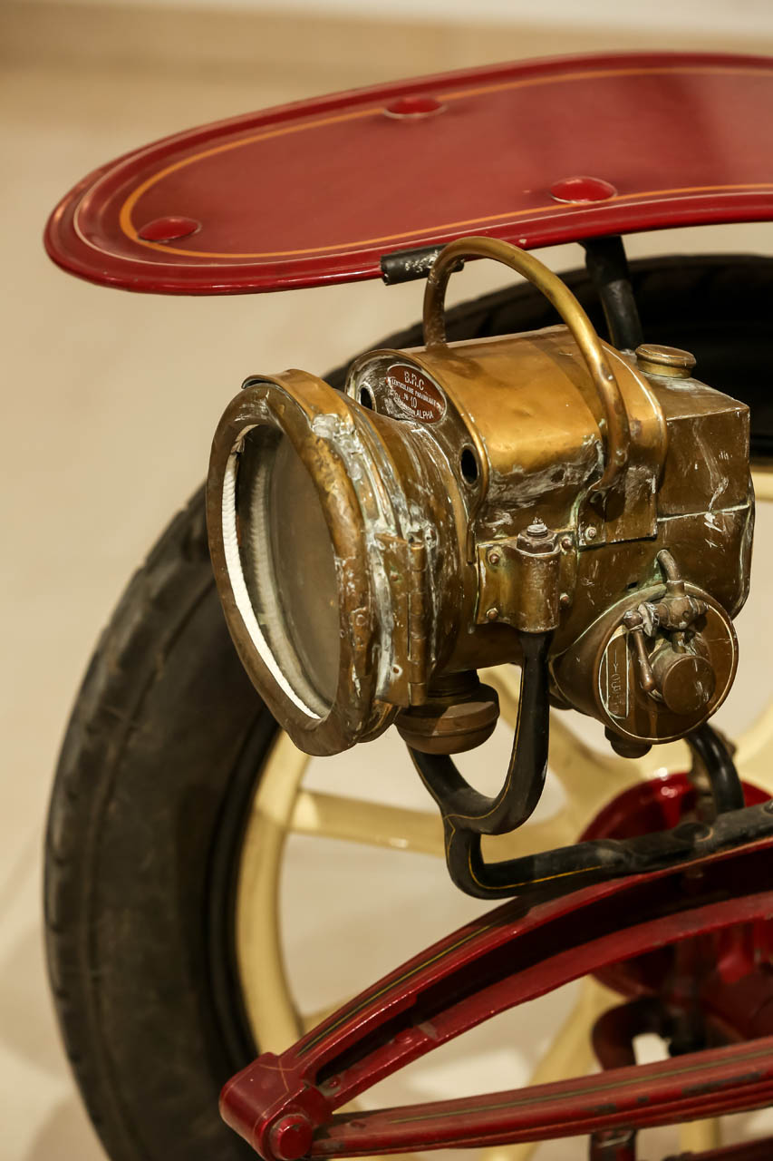 Peugeot 1906-8437