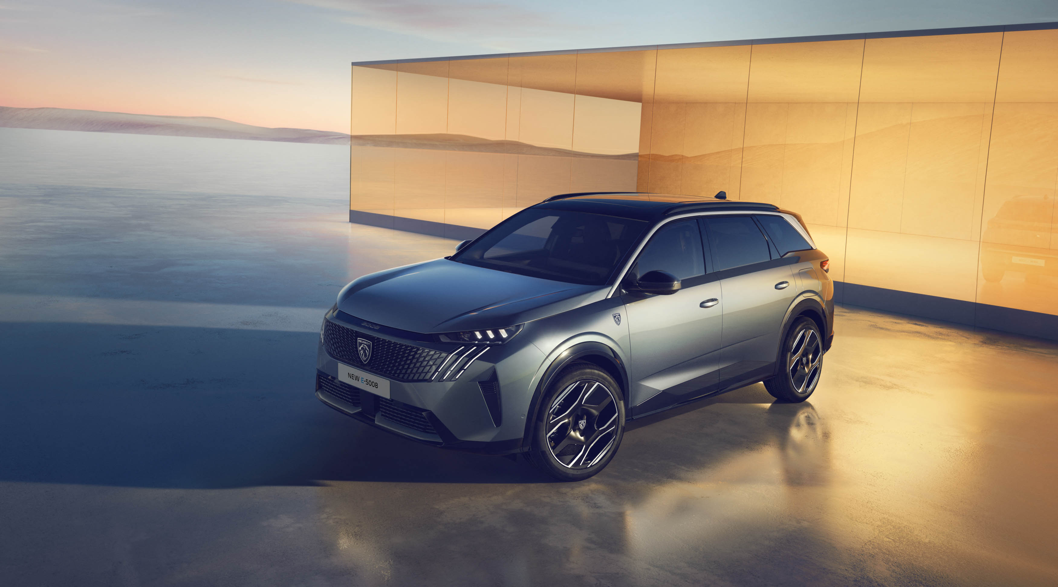 peugeot e5008 01