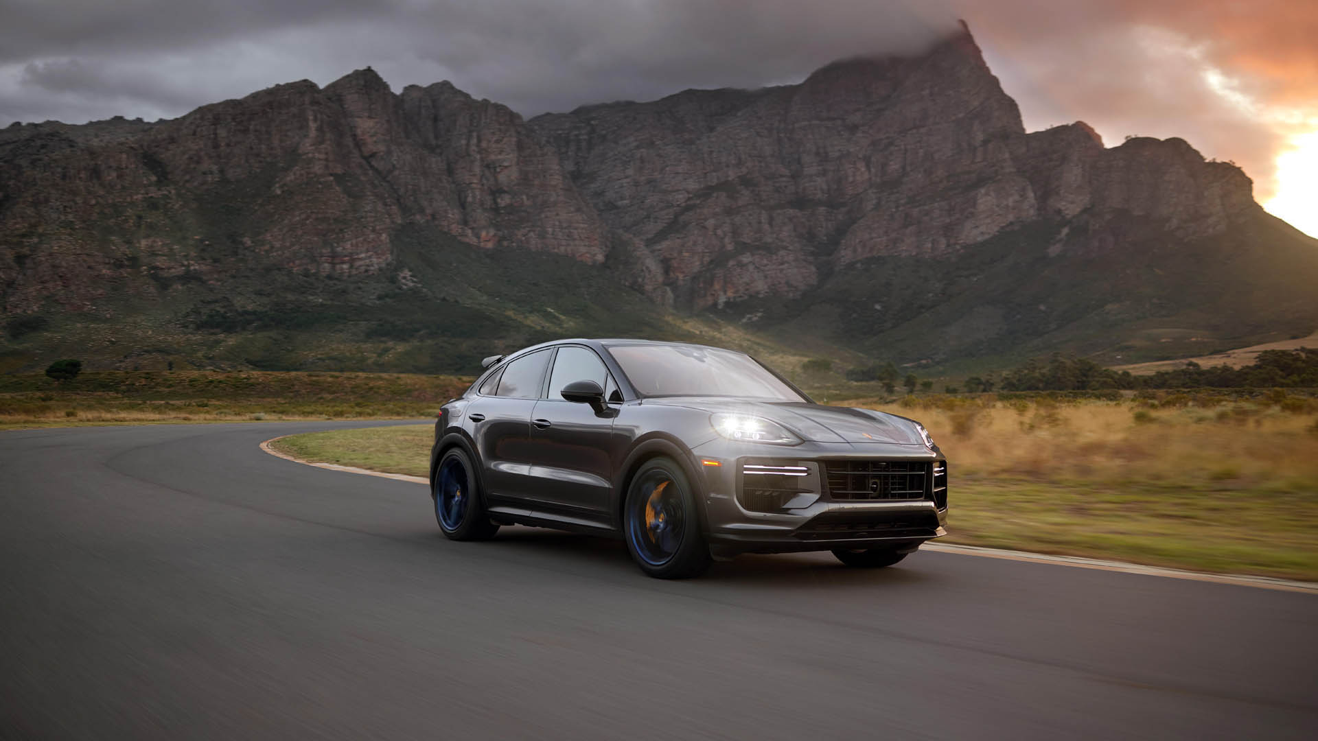 Porsche Cayenne Coupe Turbo GT 2023 02