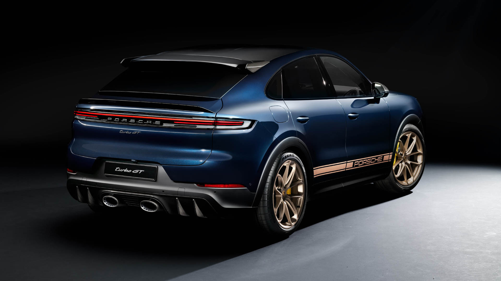 Porsche Cayenne GT 2023 01