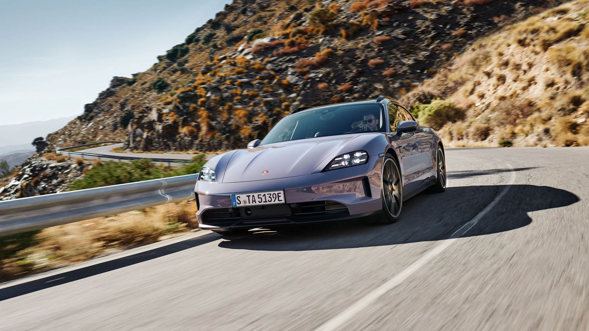 Porsche Taycan 2024 23
