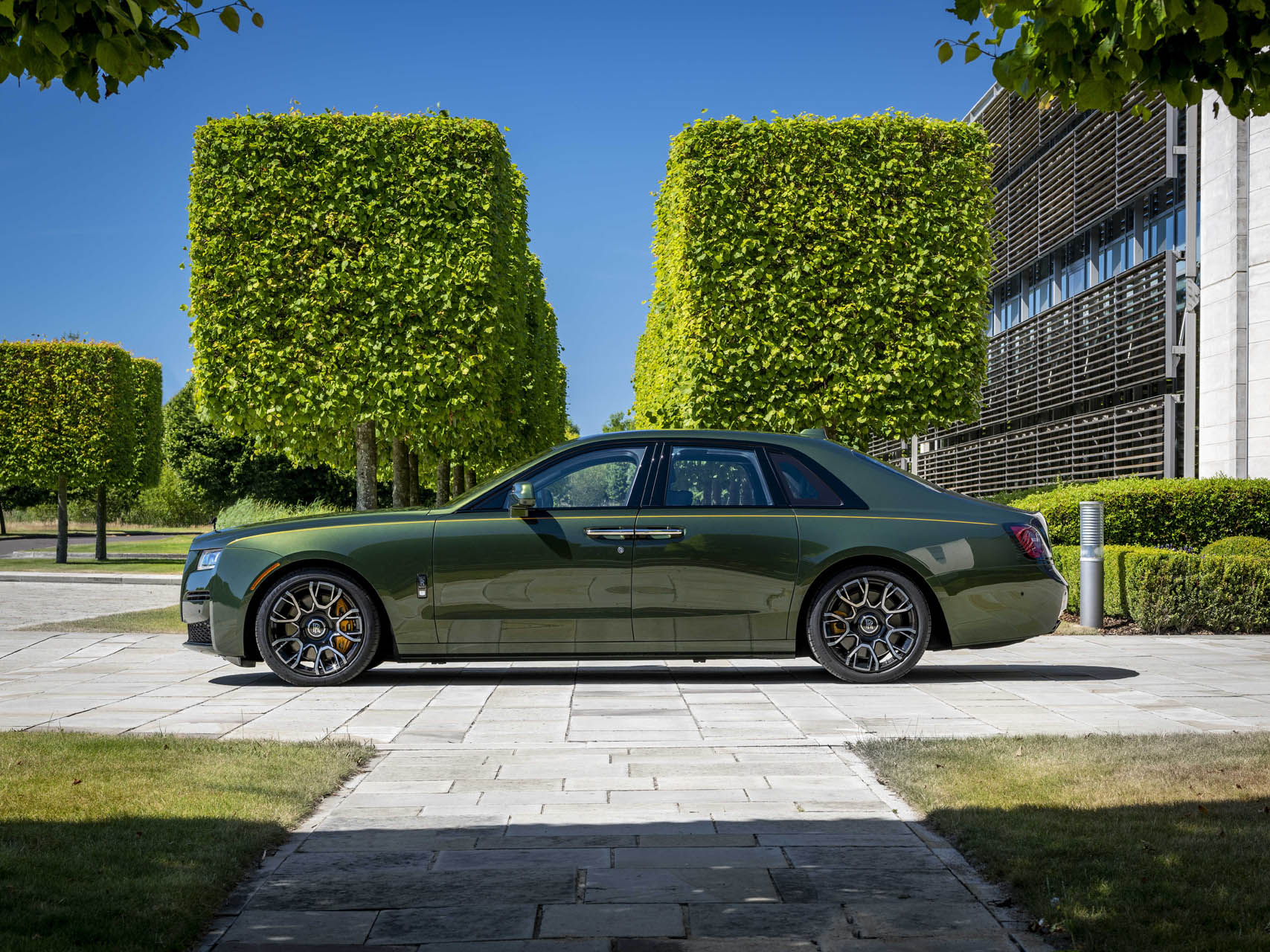 rollsroycepebblebeachcollectionghost06