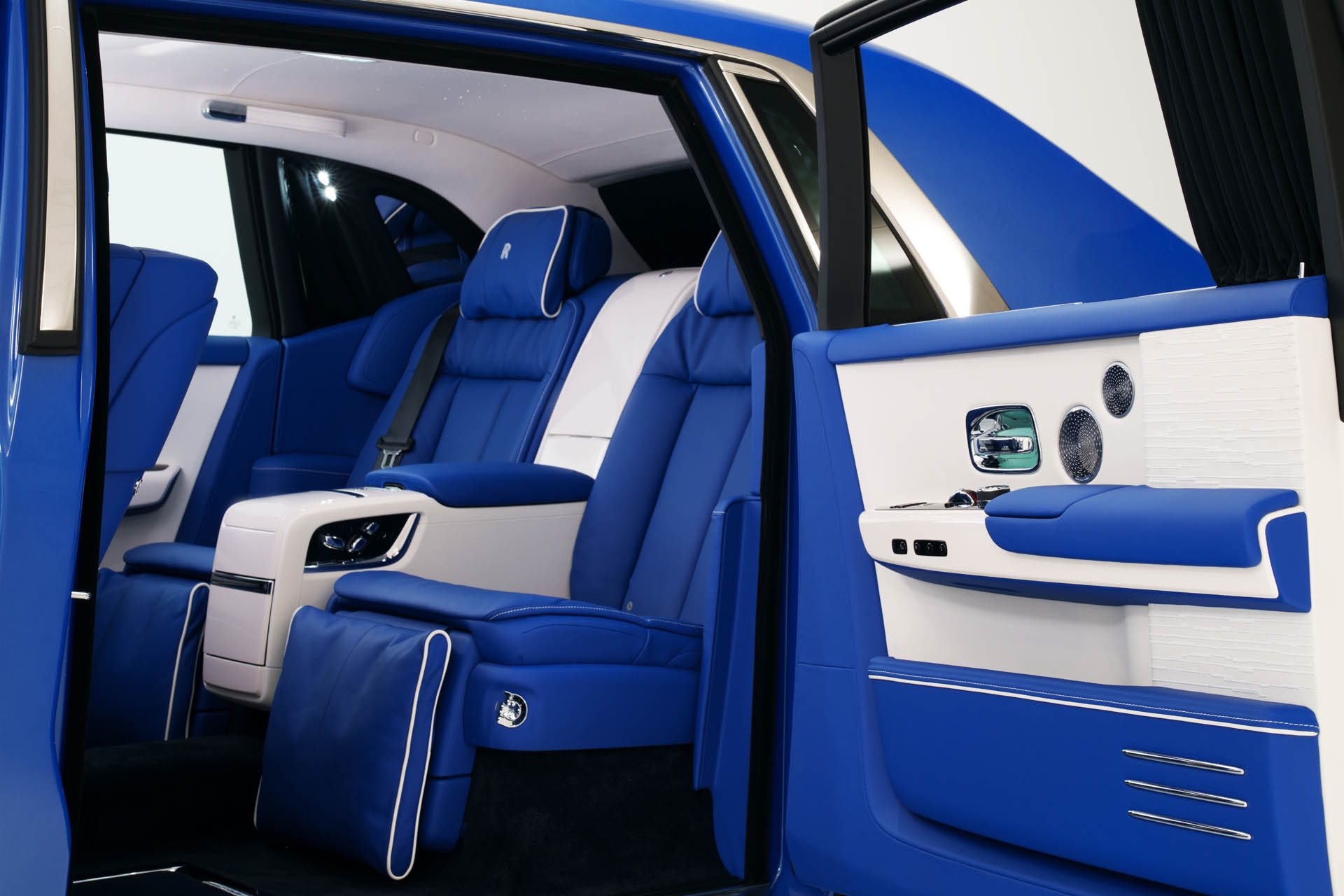 rollsroycephantomthesixelements07