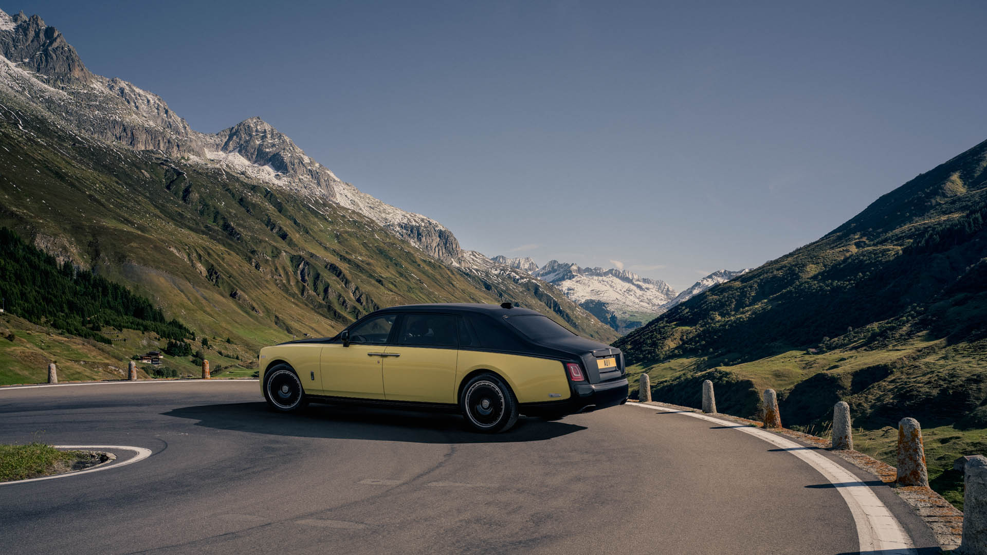 rolls-royce phantom goldfinger 03