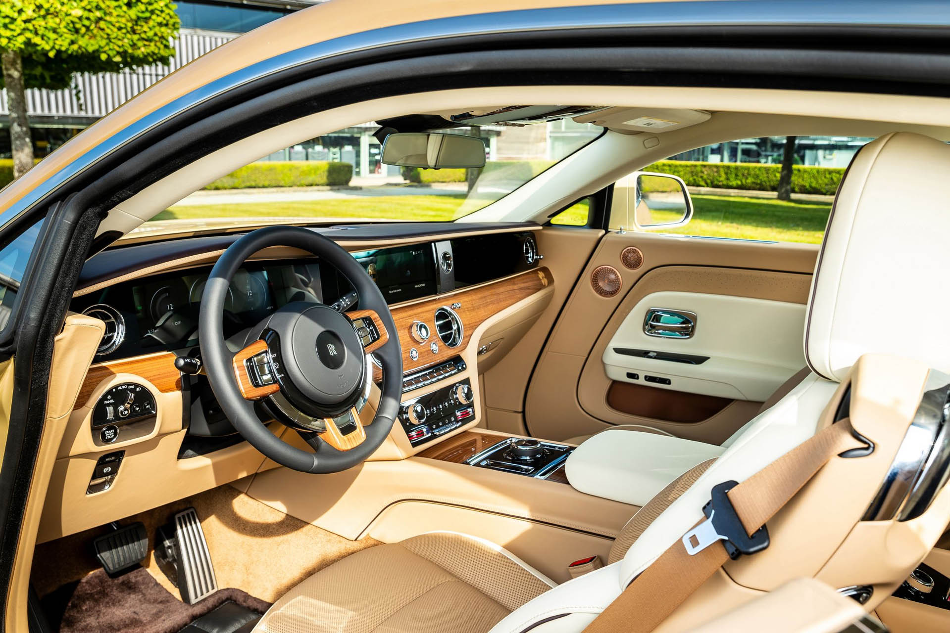 Rolls-Royce Spectre Bailey 04