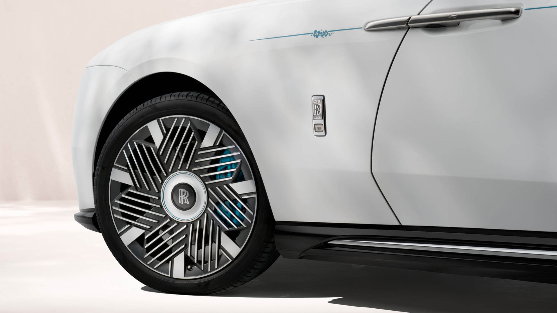 rolls-royce spectre inspired by primavera 05