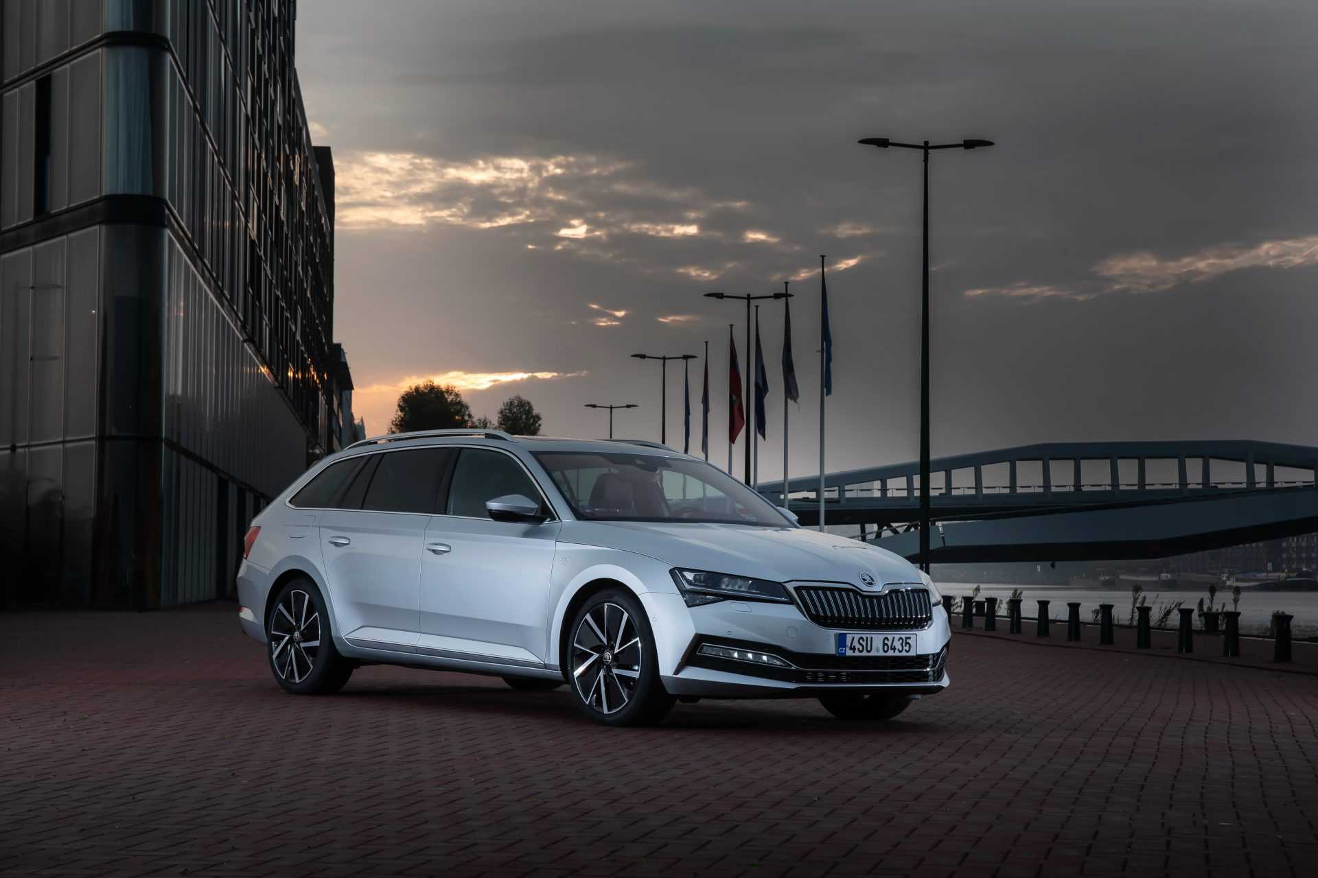 skoda superb 2019 01
