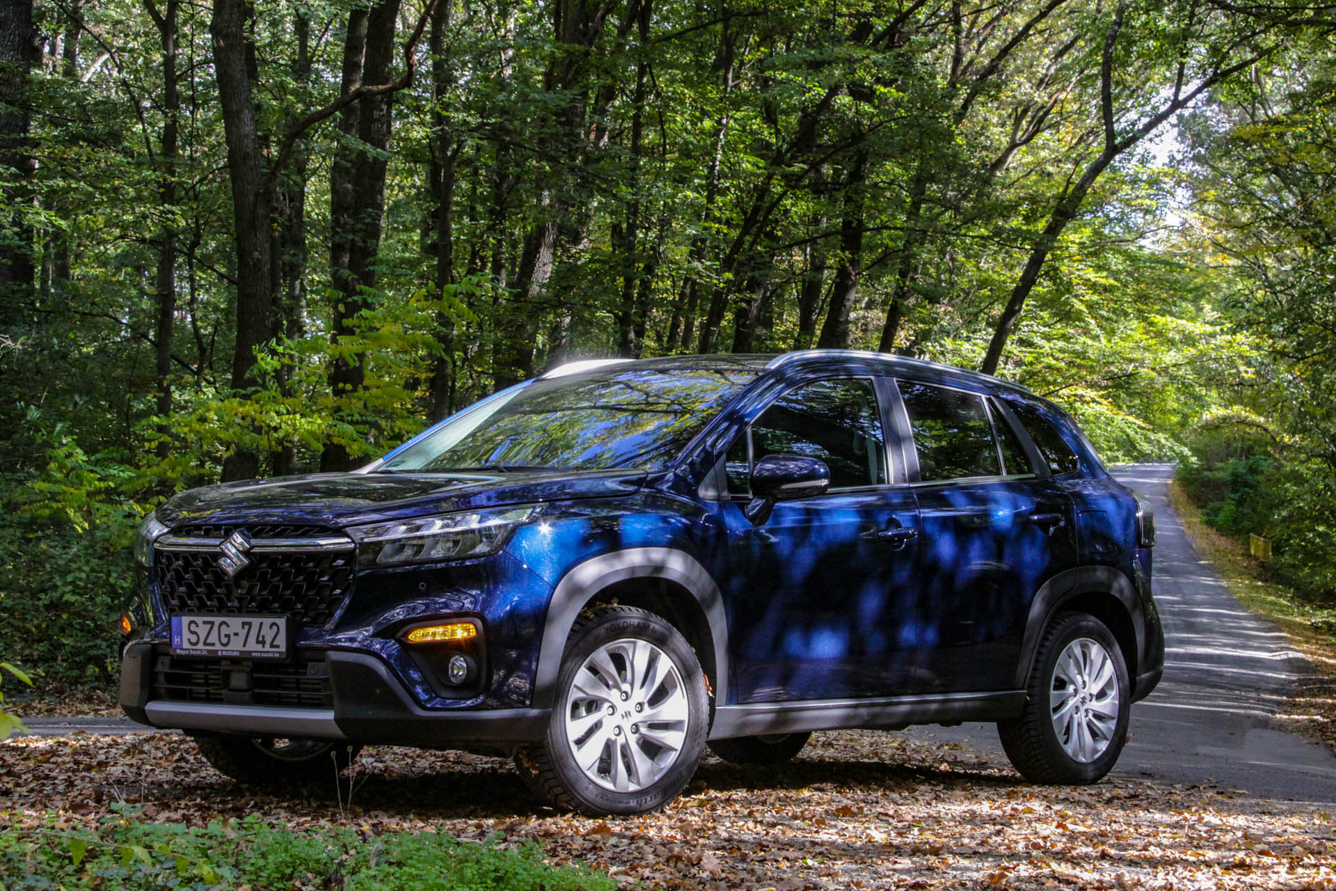 suzukisxscrossmhev2022d