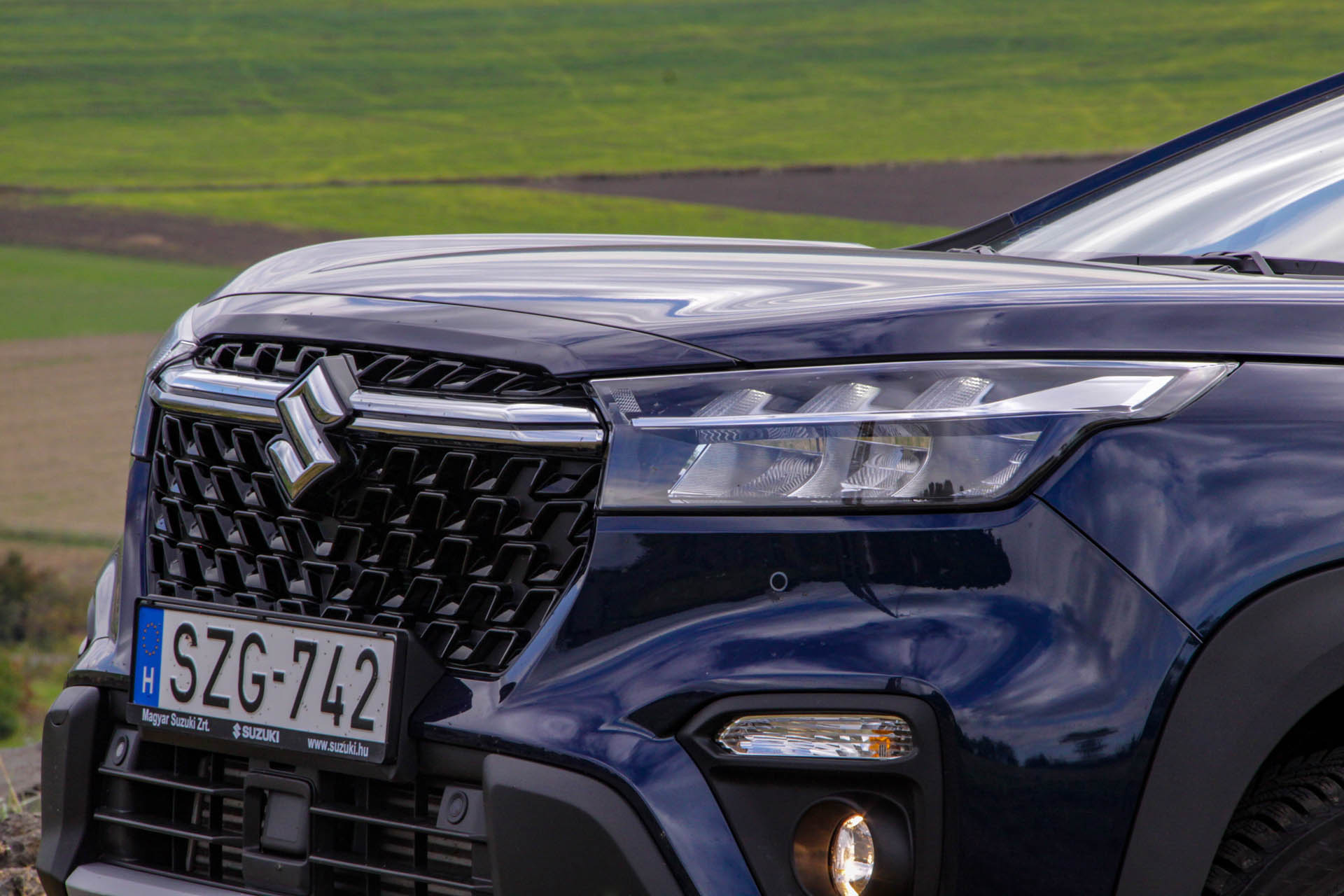 suzukisxscrossmhev2022gy