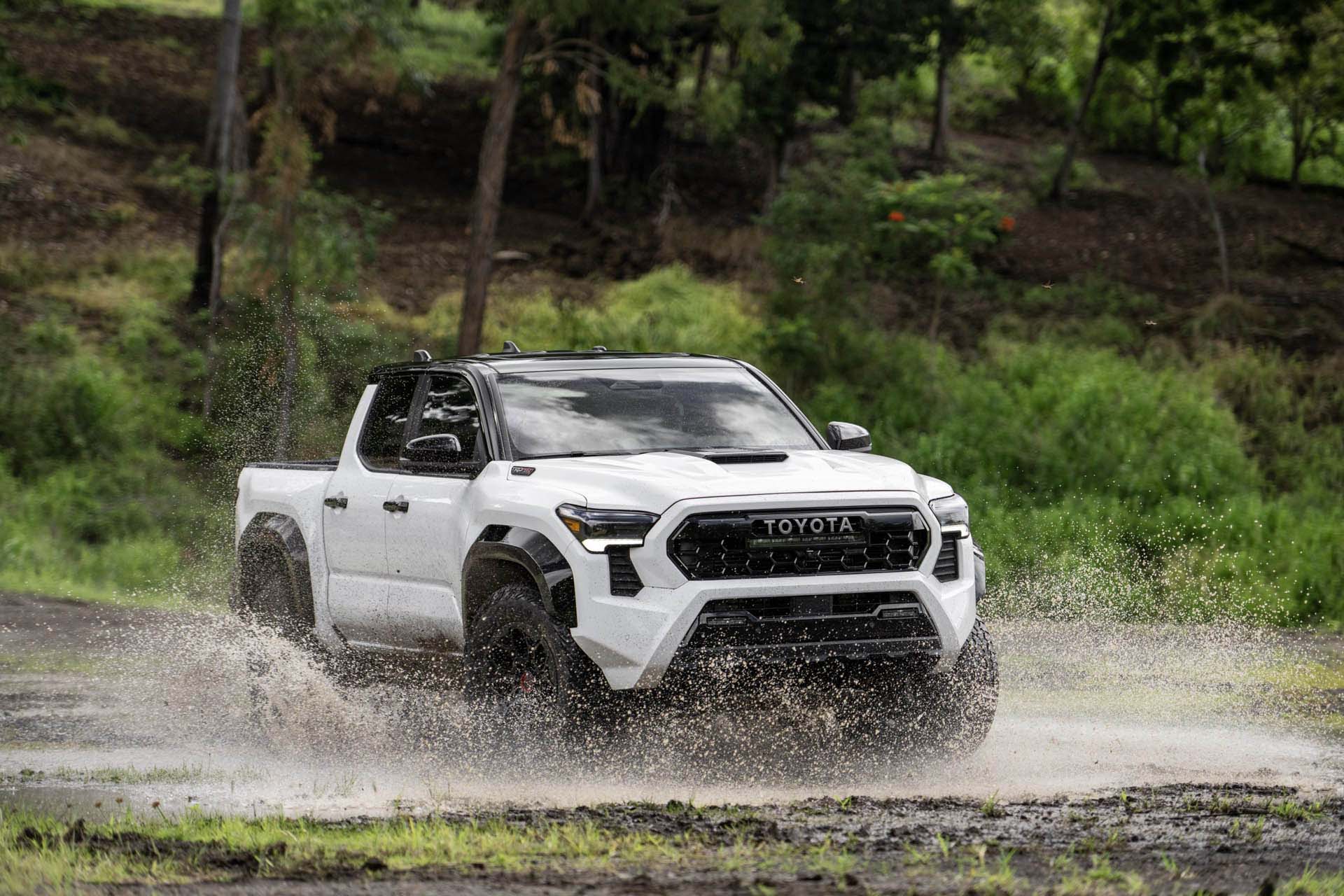 Toyota Tacoma TRD 2024 16