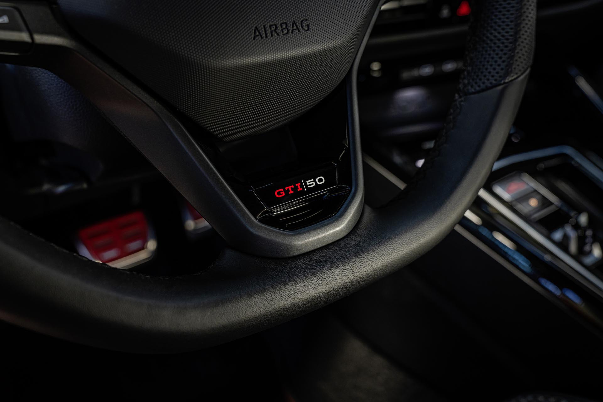 Volkswagen Golf GTI 50 EDITION17