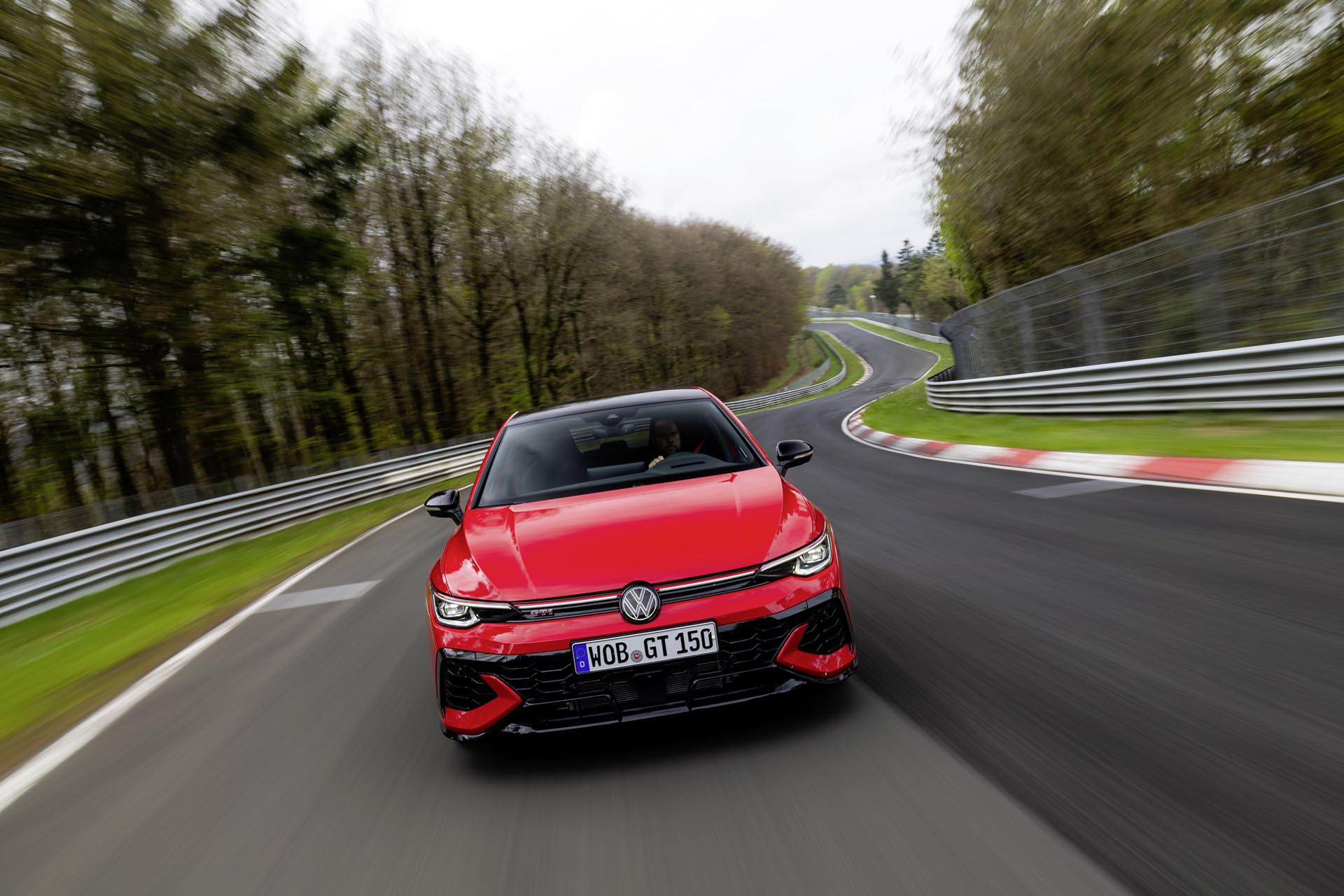 Volkswagen Golf GTI 50 EDITION42