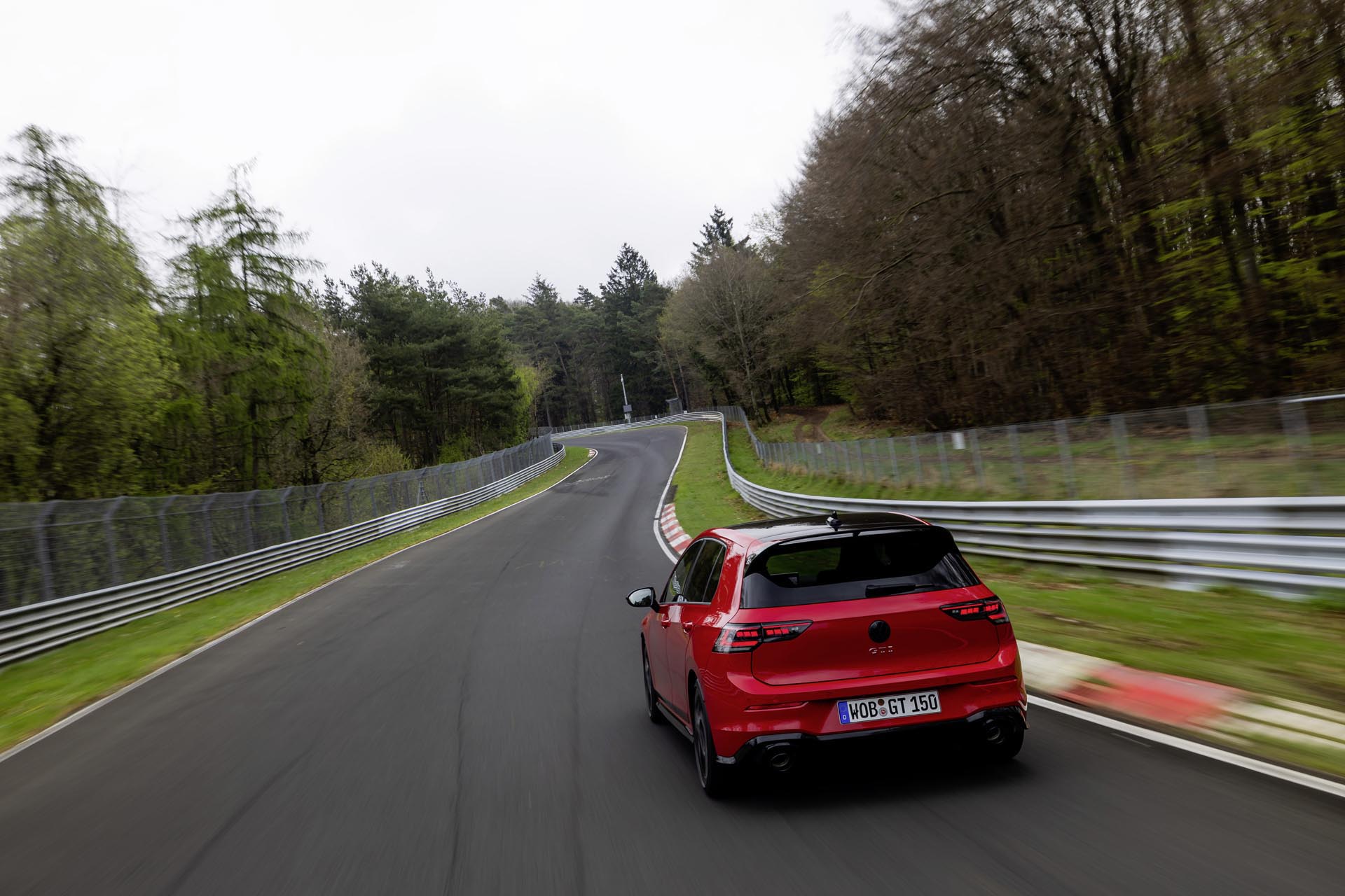 Volkswagen Golf GTI 50 EDITION52