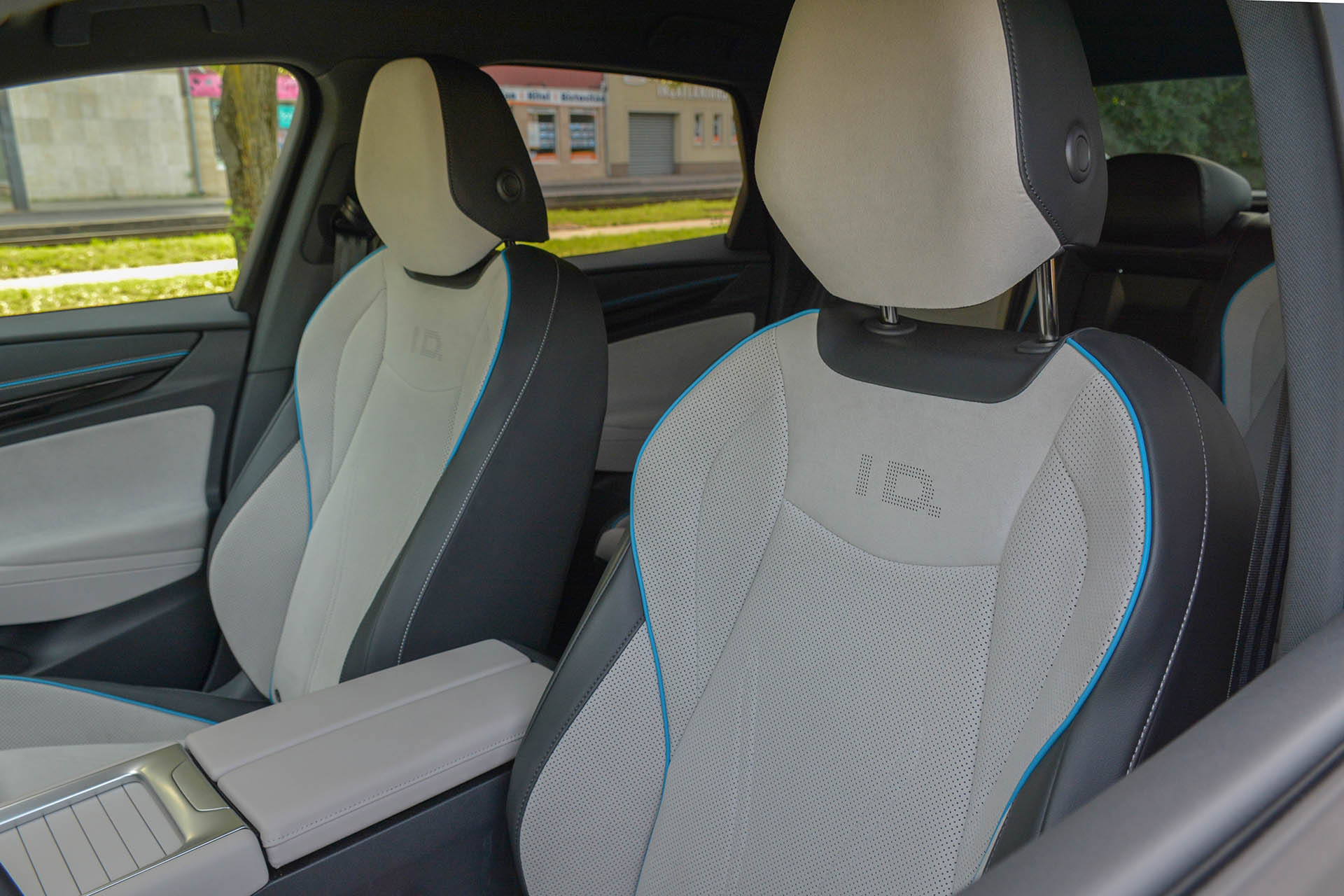 Volkswagen ID7 Pro 09