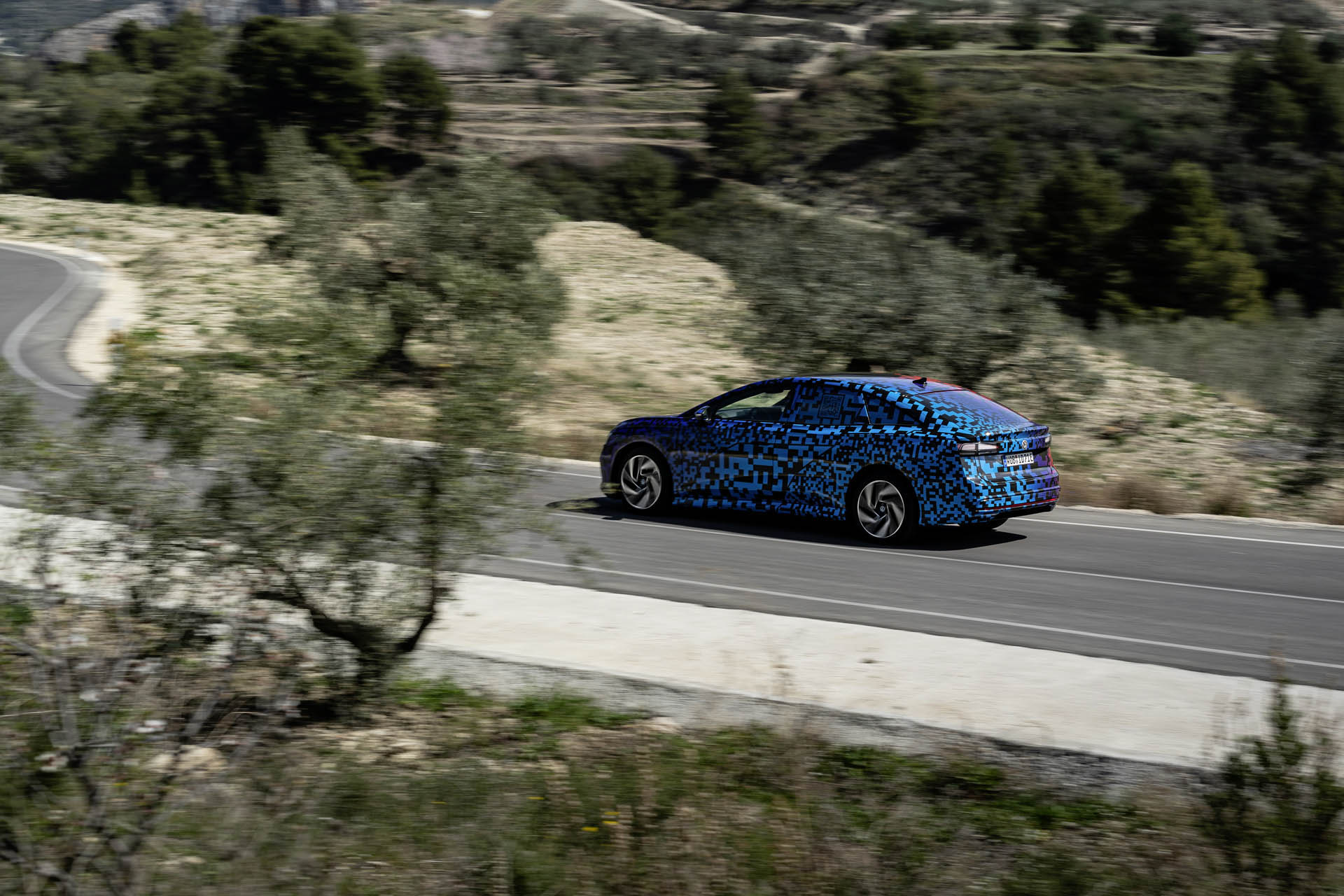 volkswagenid7camouflage46
