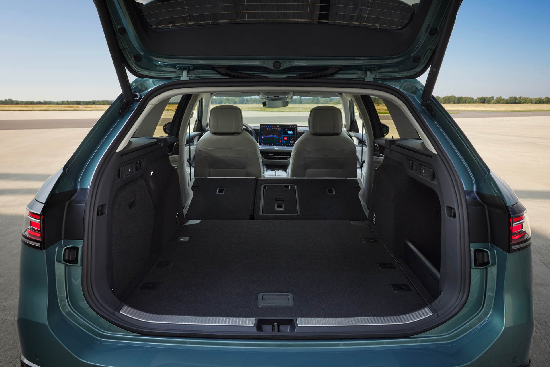 Volkswagen Passat Variant 2023 17