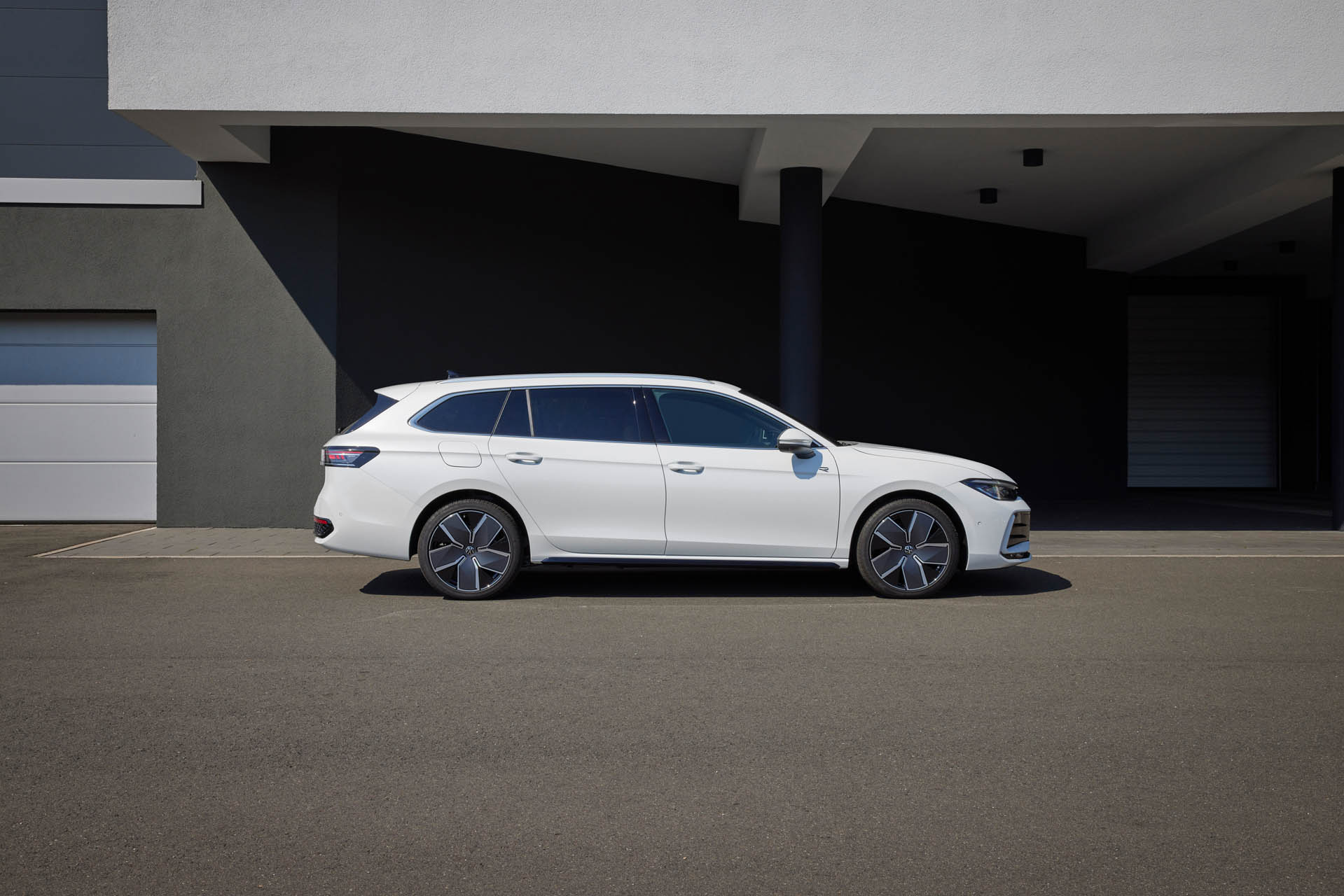Volkswagen Passat Variant 2023 20