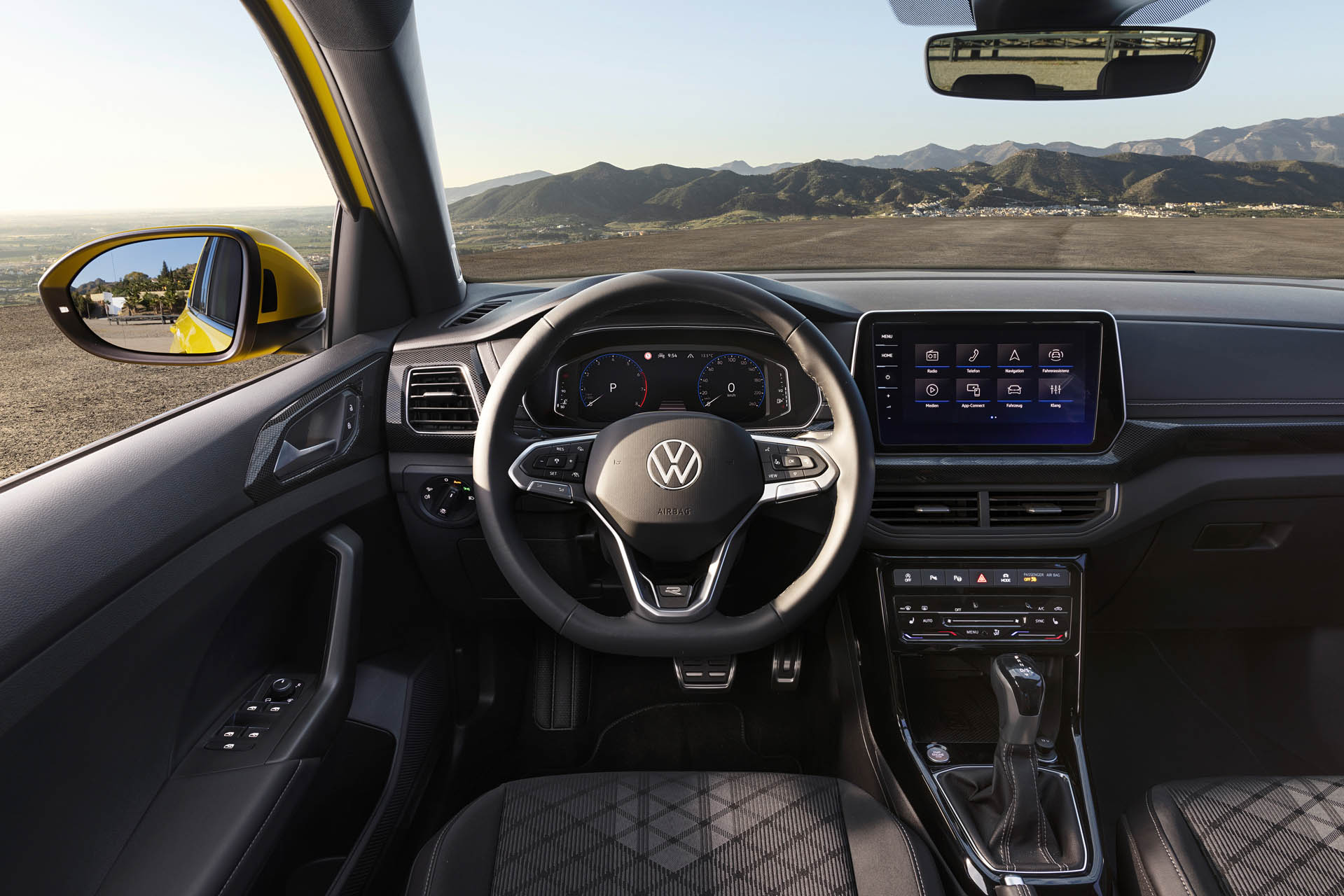 Volkswagen T-Cross 2023 12